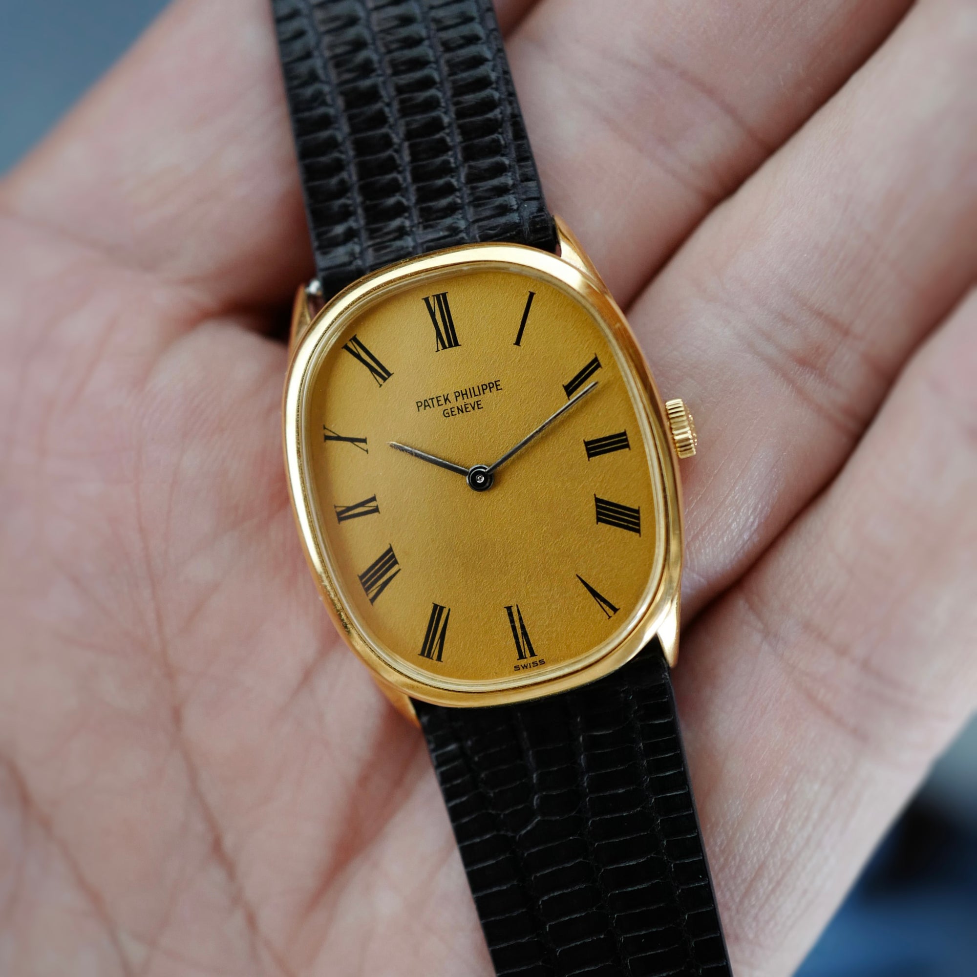 Patek Philippe Yellow Gold Golden Ellipse Ref. 3546 (New Arrival)