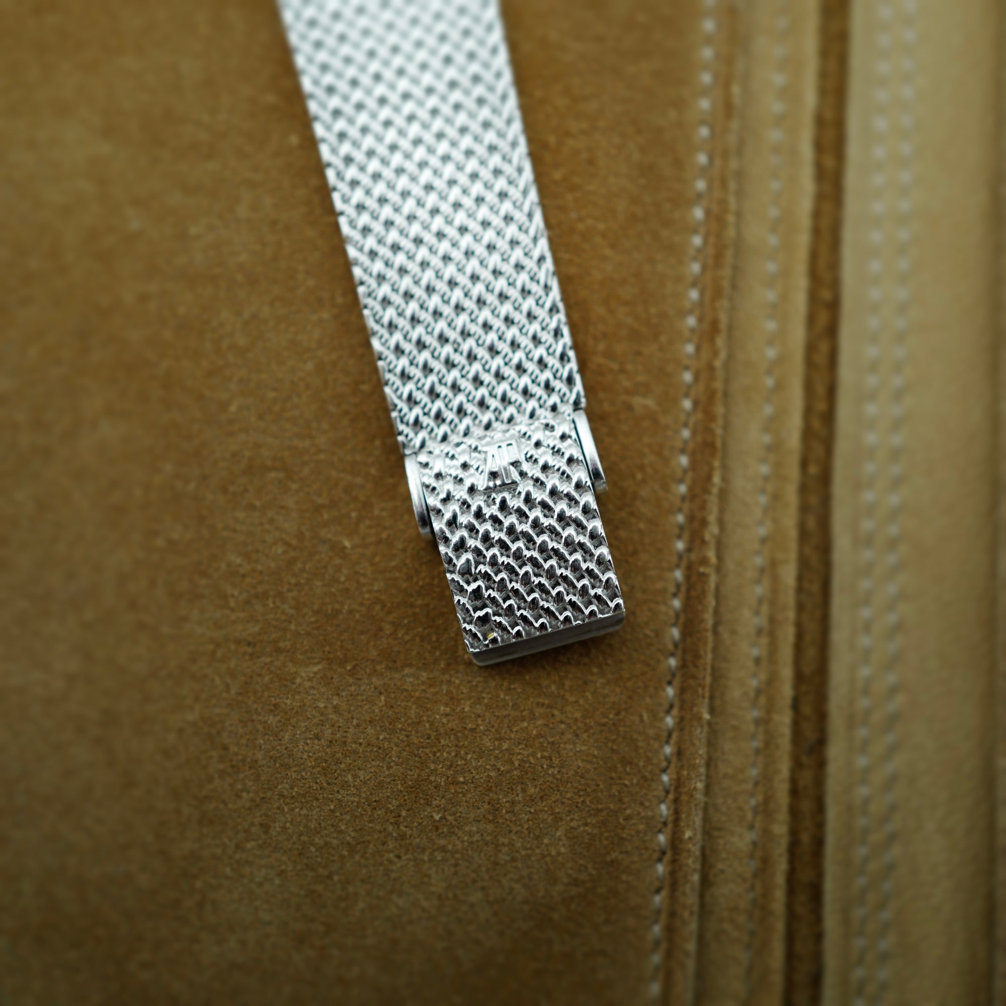 Audemars Piguet White Gold Cobra-style Bracelet Watch (New Arrival)