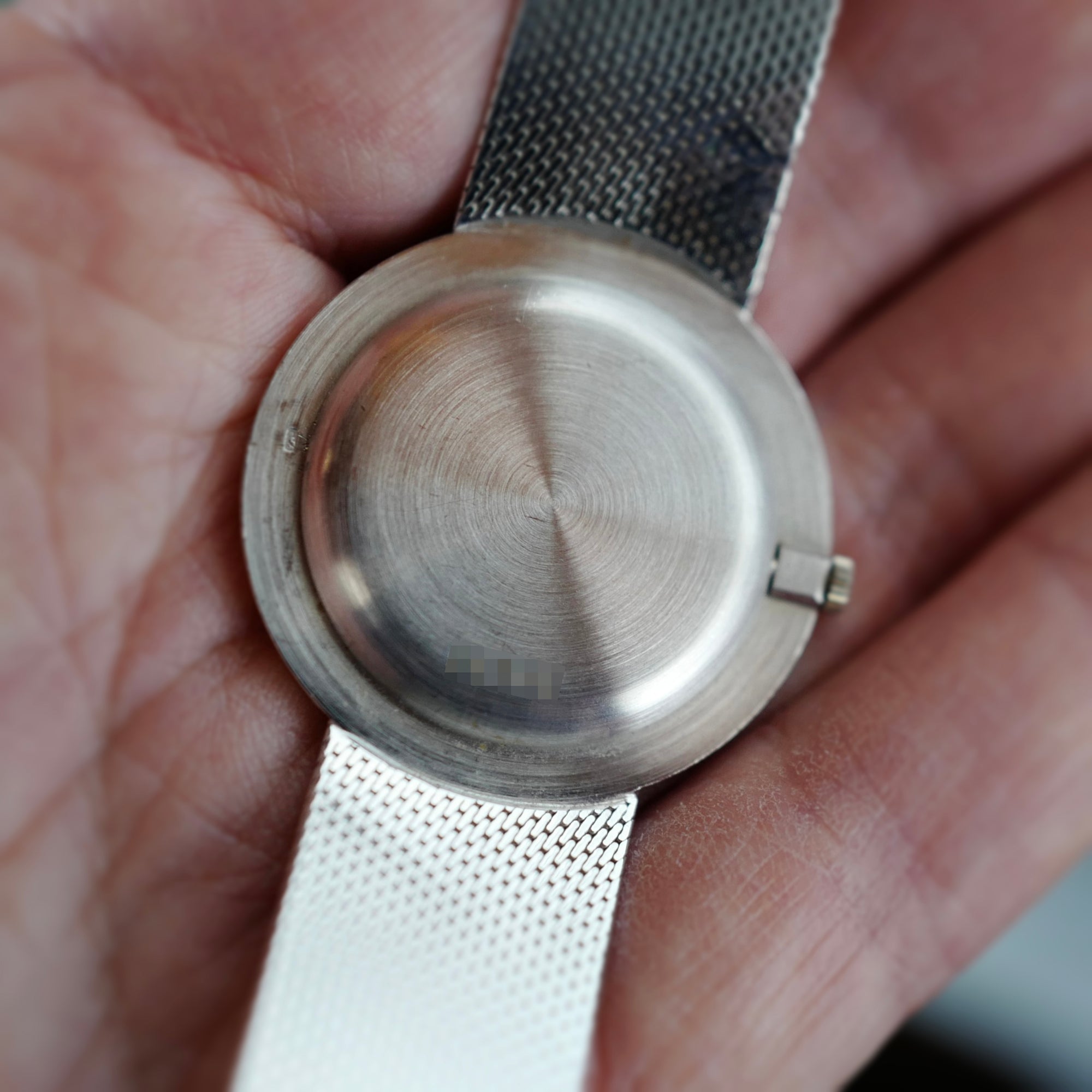 Audemars Piguet Round UFO-Style Bracelet Watch (New Arrival)