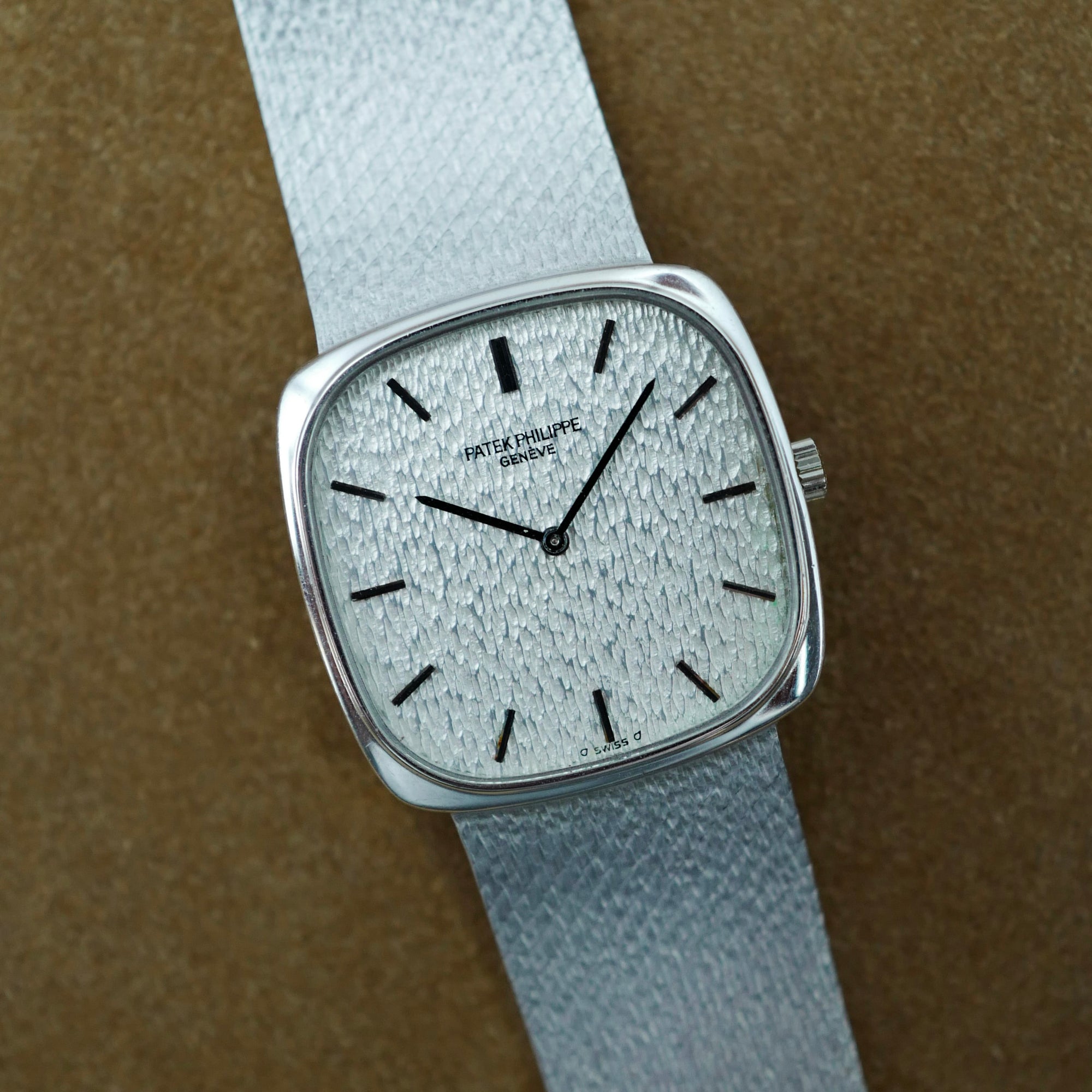 Patek Philippe White Gold Golden Ellipse Ref. 3566 (New Arrival)
