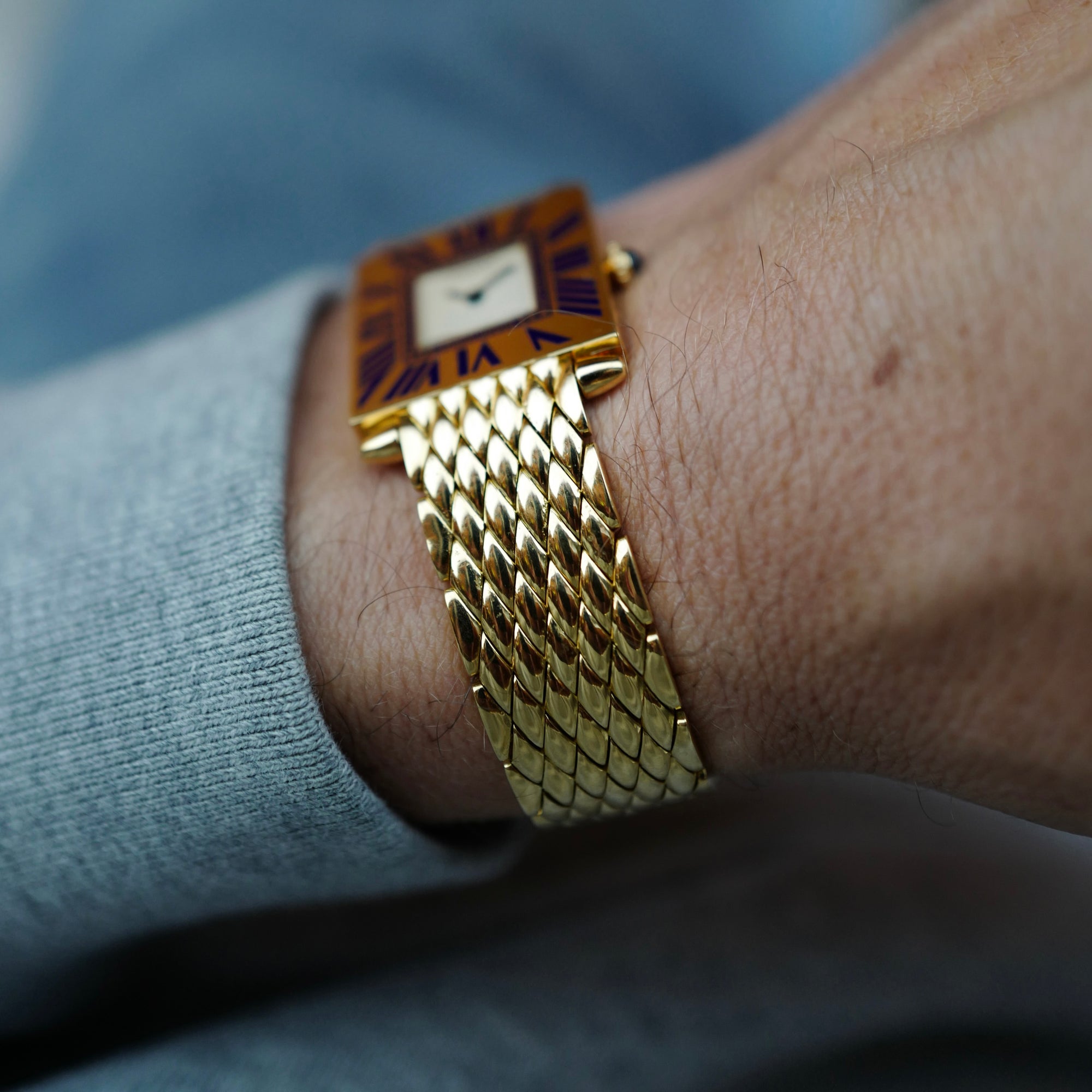 Cartier Yellow Gold Blue Enamel Mecanique Obus Watch (New Arrival)