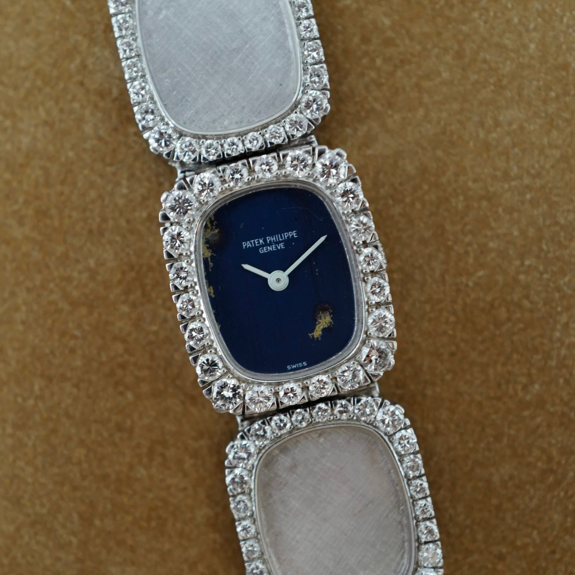 Patek Philippe White Gold Ellipse Diamond Bracelet Ref. 4122 (New Arrival)