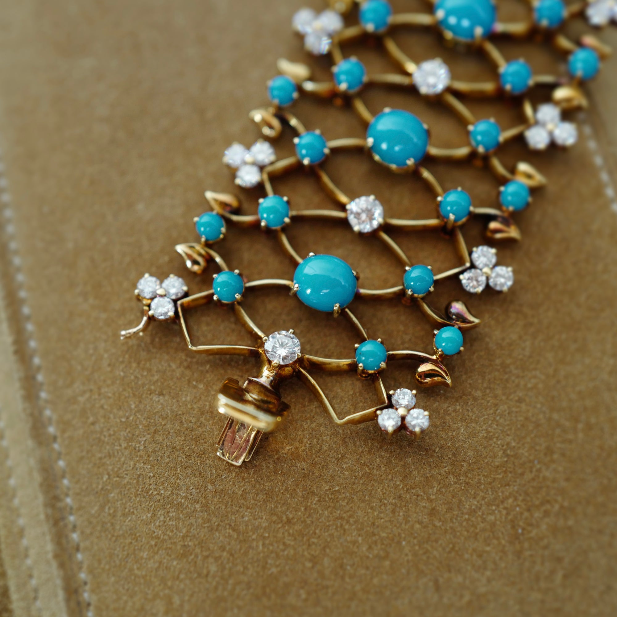 Audemars Piguet Yellow Gold Turquoise &amp; Diamond Bracelet Watch (New Arrival)