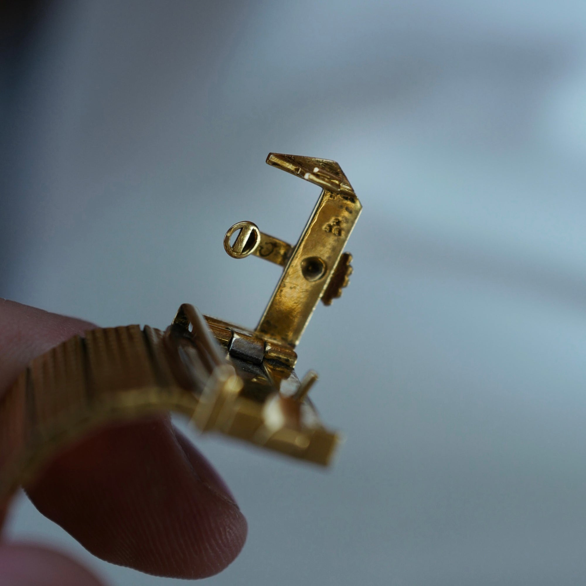 Rolex Yellow Gold Precision Buckle Bracelet Watch (New Arrival)