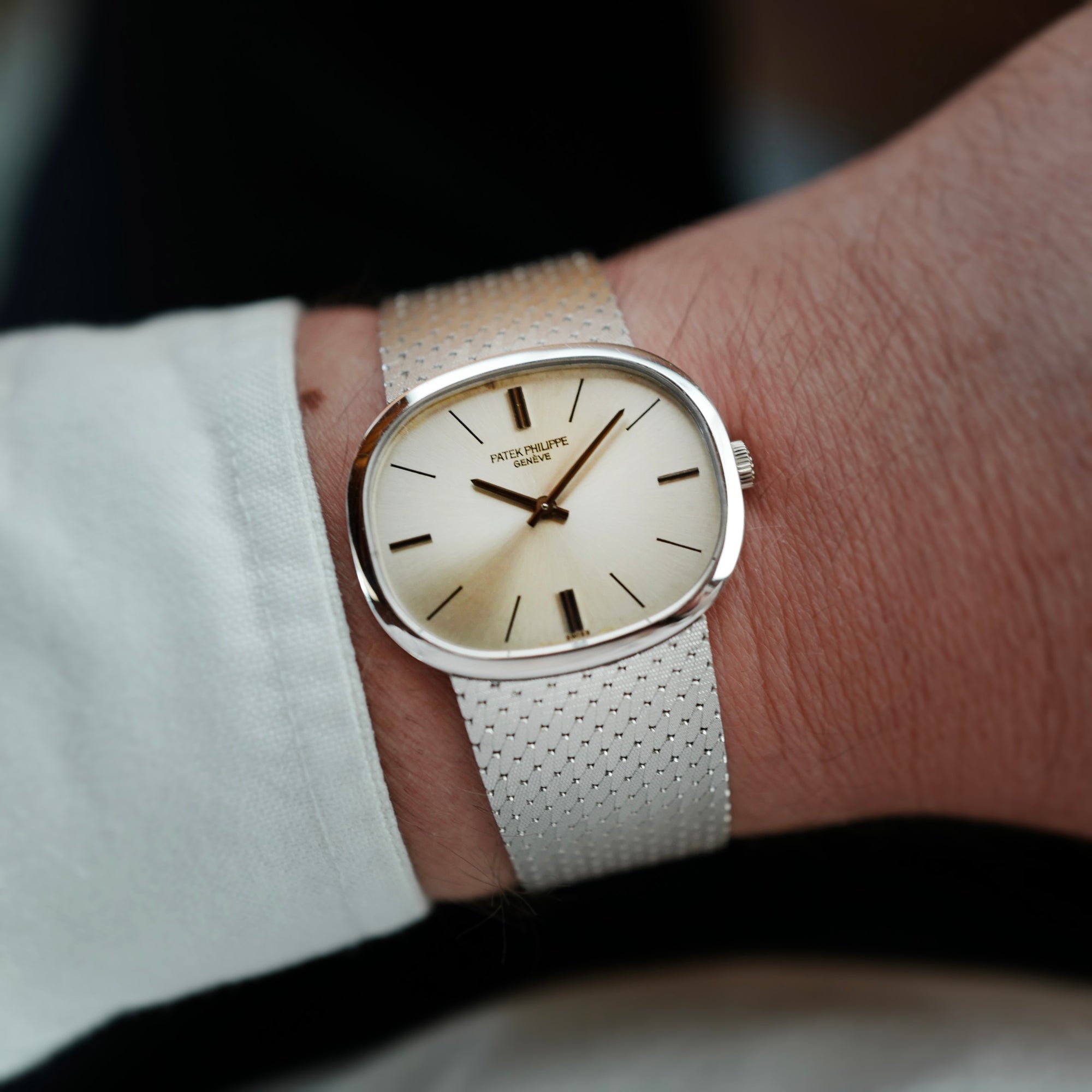 Patek Philippe White Gold Golden Ellipse Ref. 3545 (New Arrival)