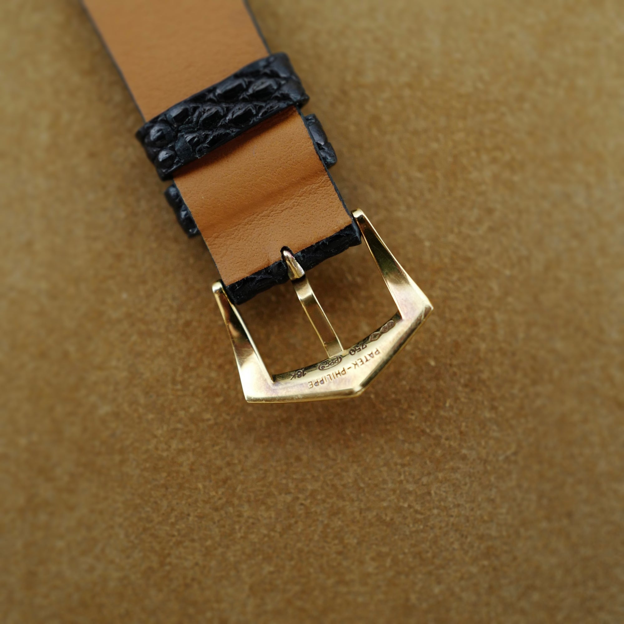 Patek Philippe Calatrava Yellow Gold Ref. 3919J (New Arrival)