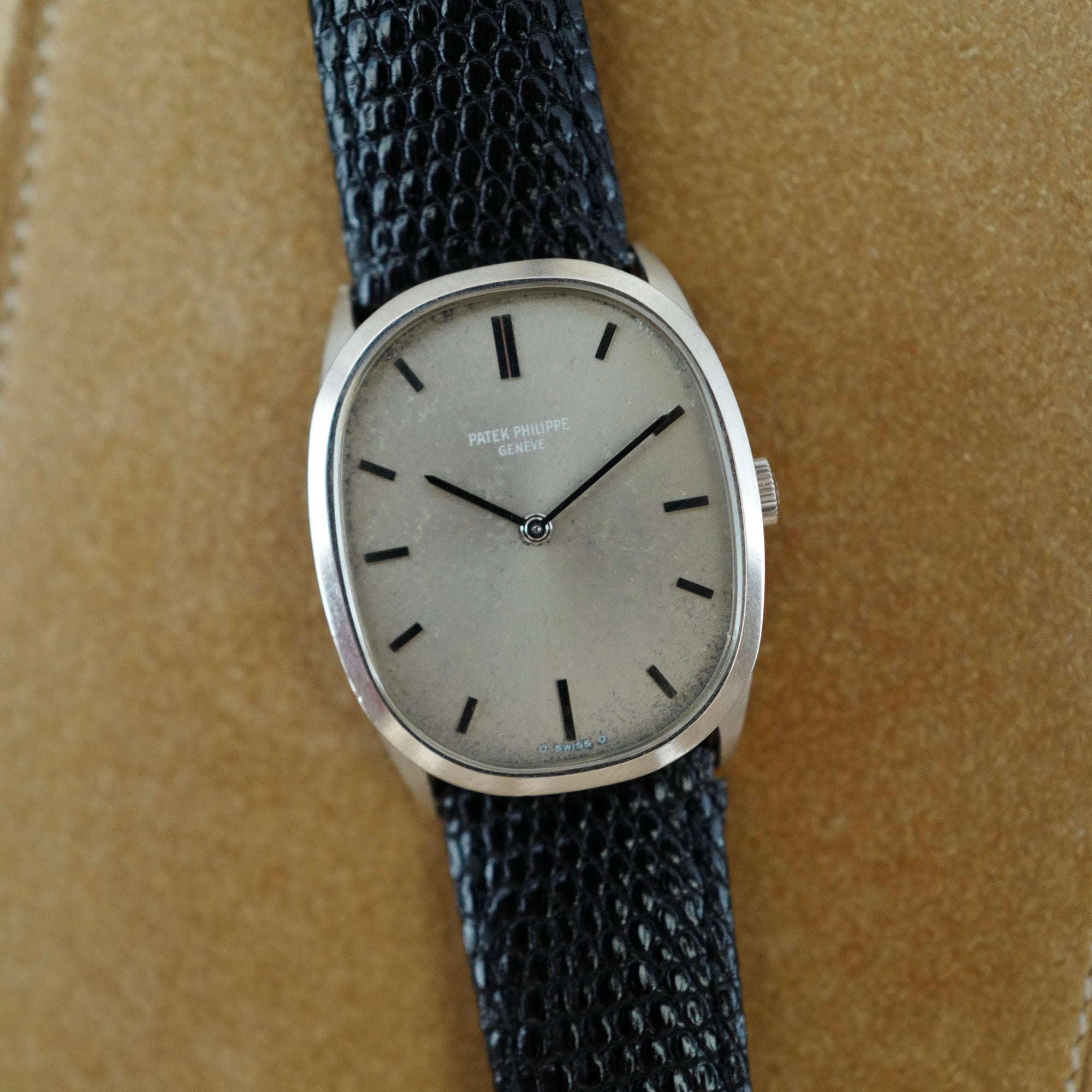 Patek Philippe White Gold Golden Ellipse Ref. 3546 (New Arrival)