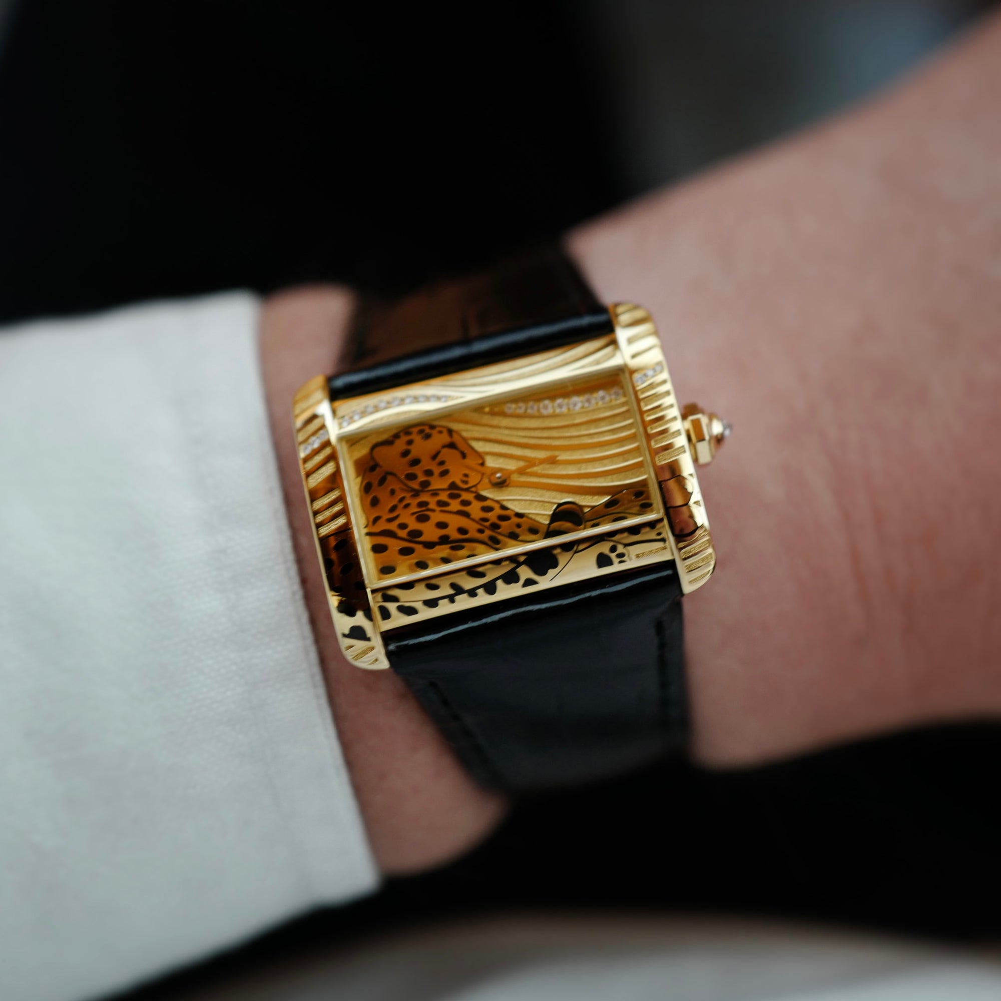 Cartier Tank Divan Ref. WA301836 with Enamel Panther (New Arrival)