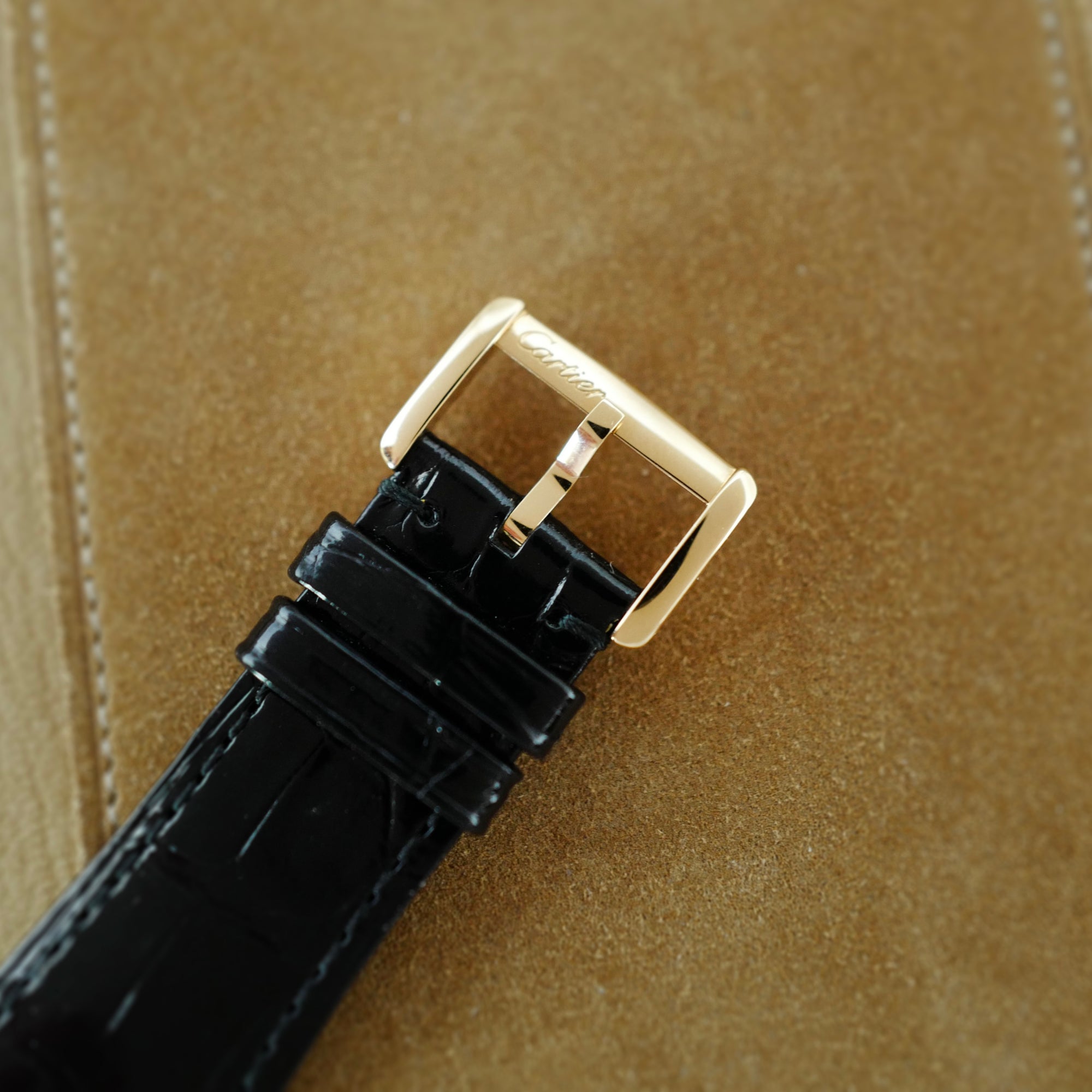 Cartier Tank Divan Ref. WA301836 with Enamel Panther (New Arrival)