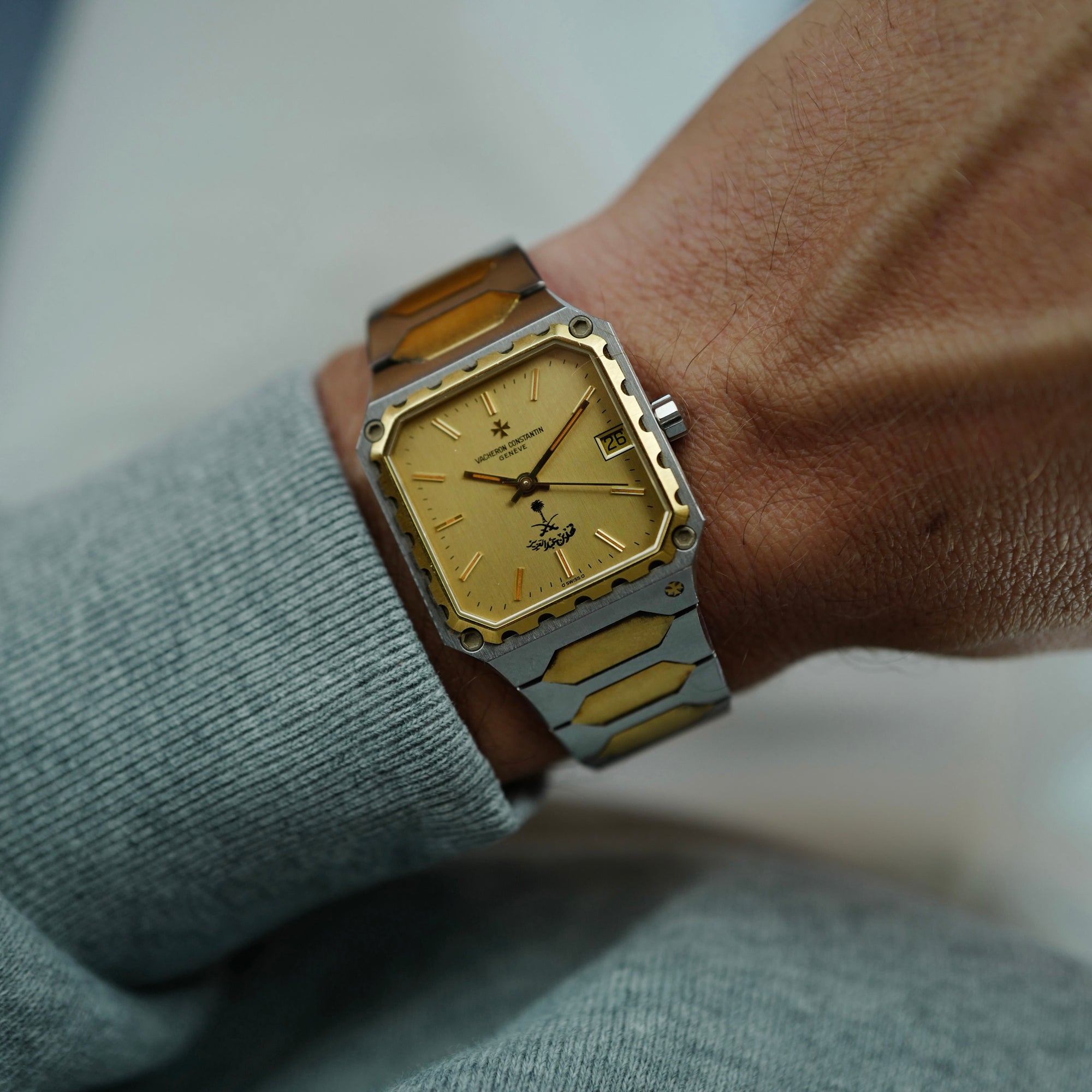 Vacheron Constantin Two-Tone 222 with Emblem of Saudi Arabia (New Arrival