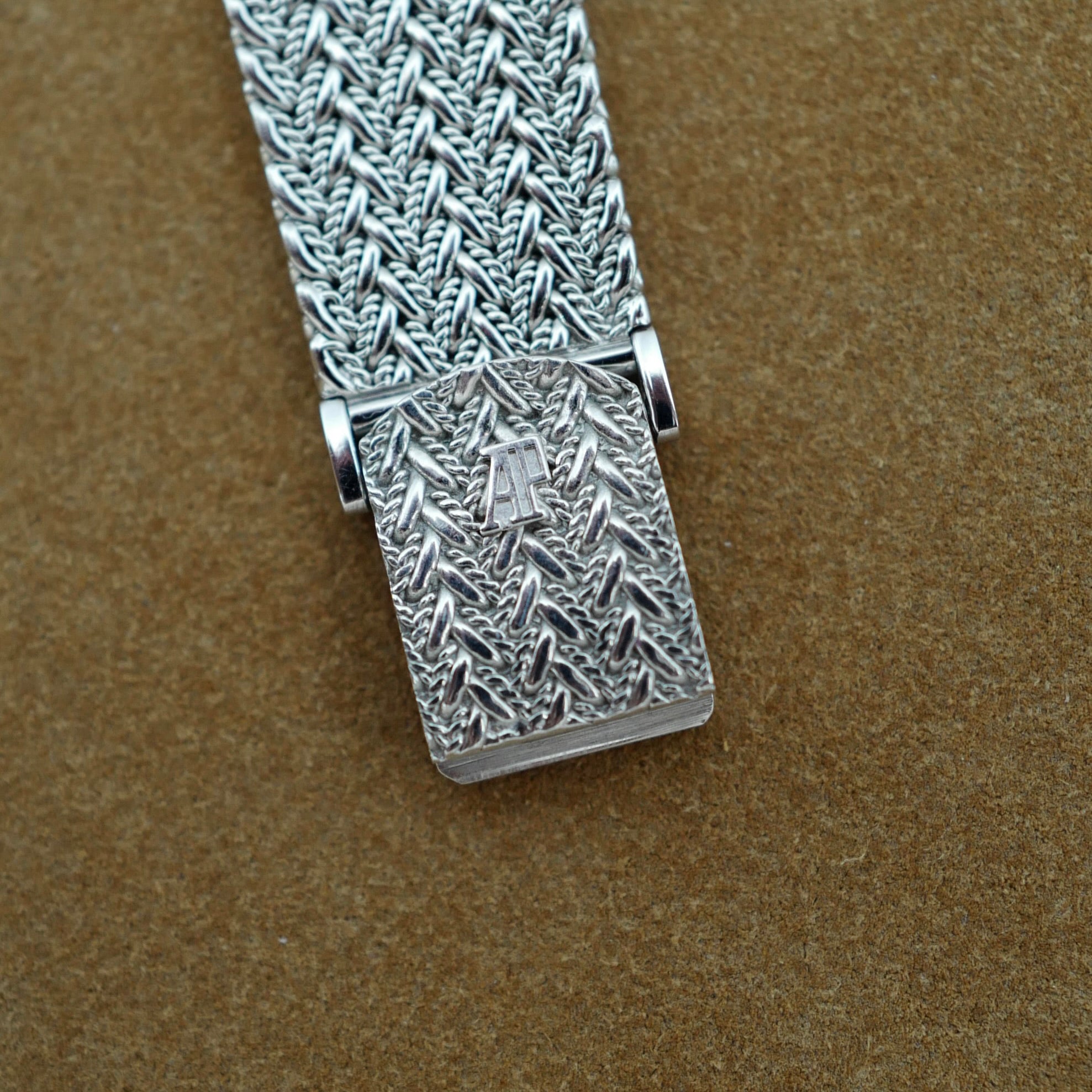 Audemars Piguet White Gold Round Bracelet Watch with Diamond Blue Dial