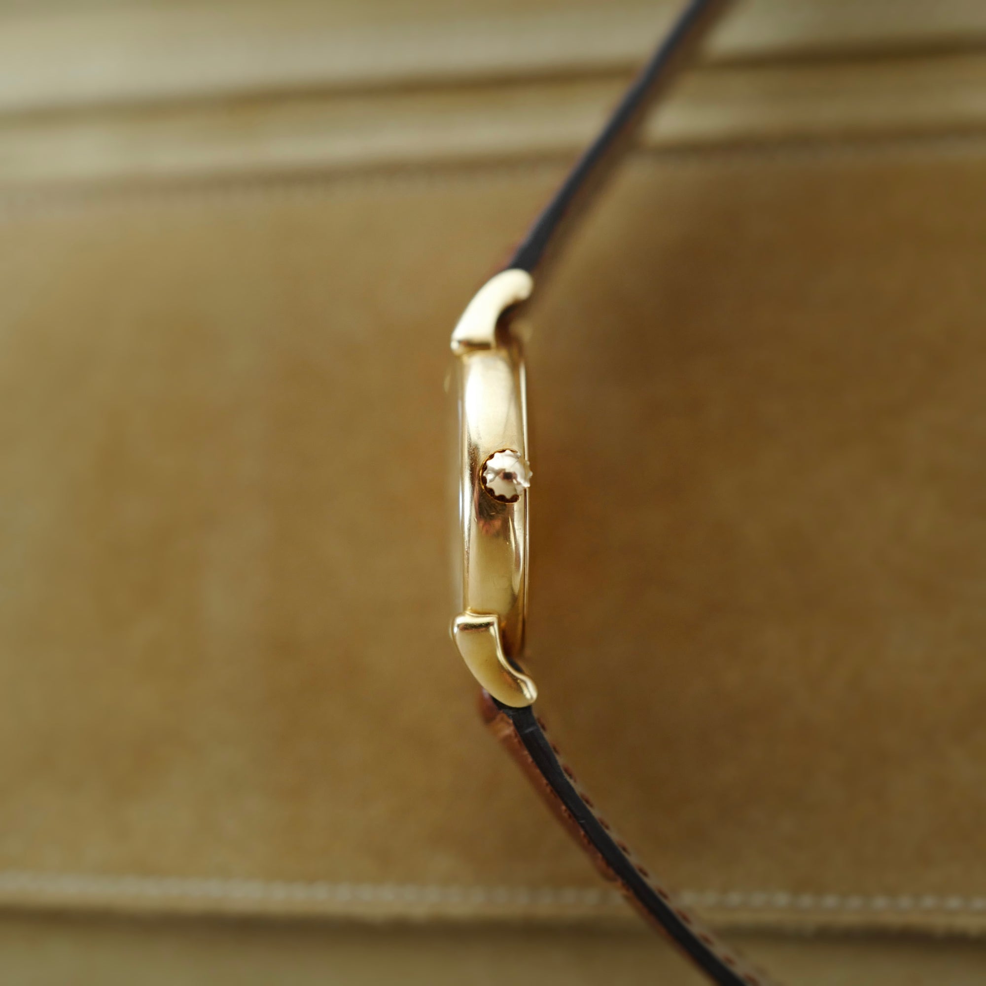 Vacheron Constantin Yellow Gold Power Reserve Historiques Tour de lIle Ref. 48100