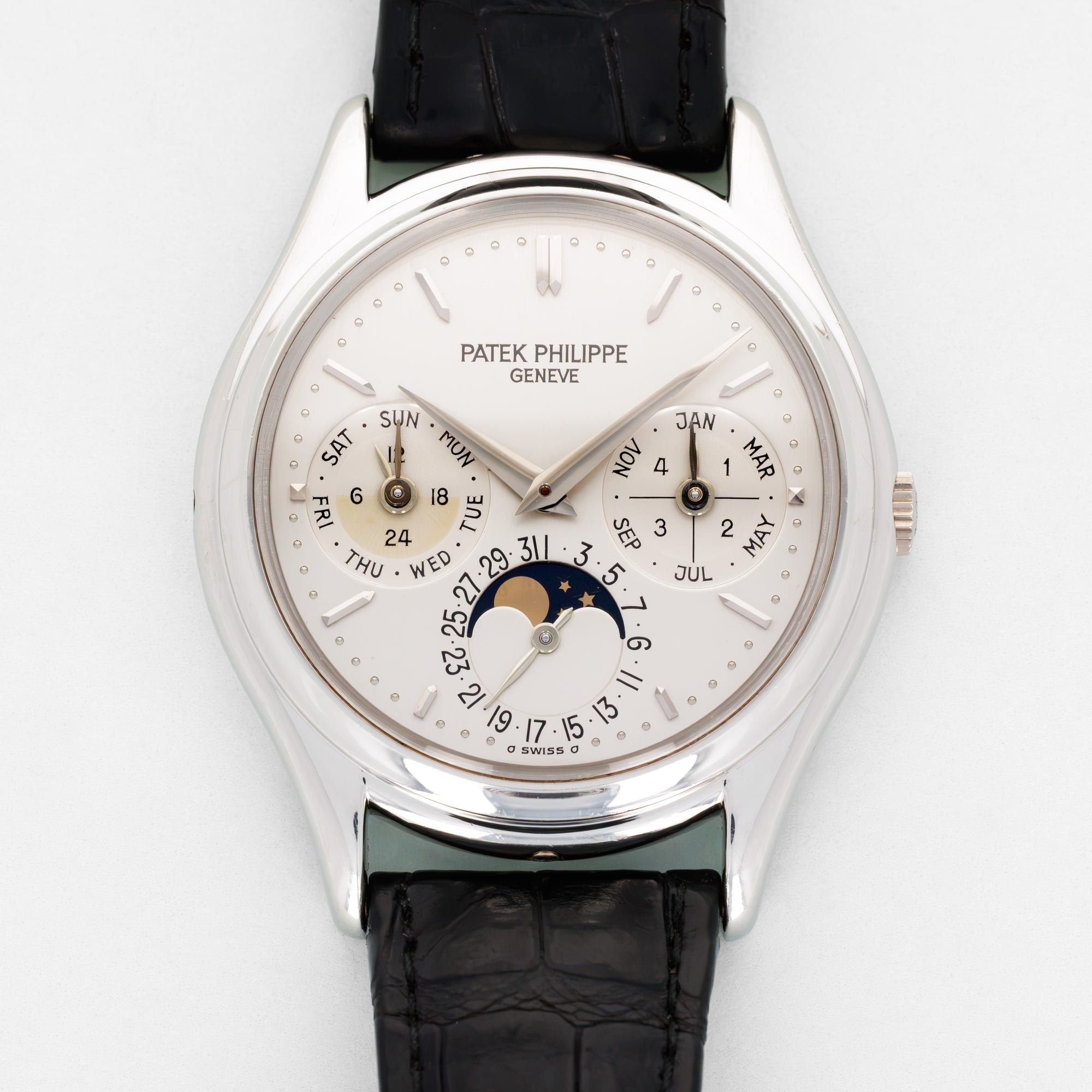 Patek Philippe Platinum Perpetual Calendar Watch Ref. 3940, Second Series
