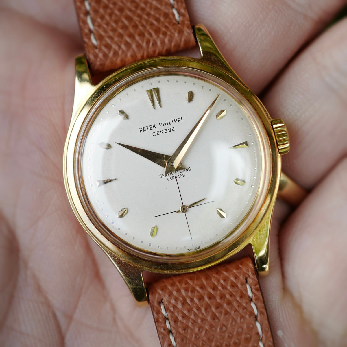 Patek Philippe Yellow Gold Calatrava Watch Ref. 2509, Retailed by Serpico y Laino