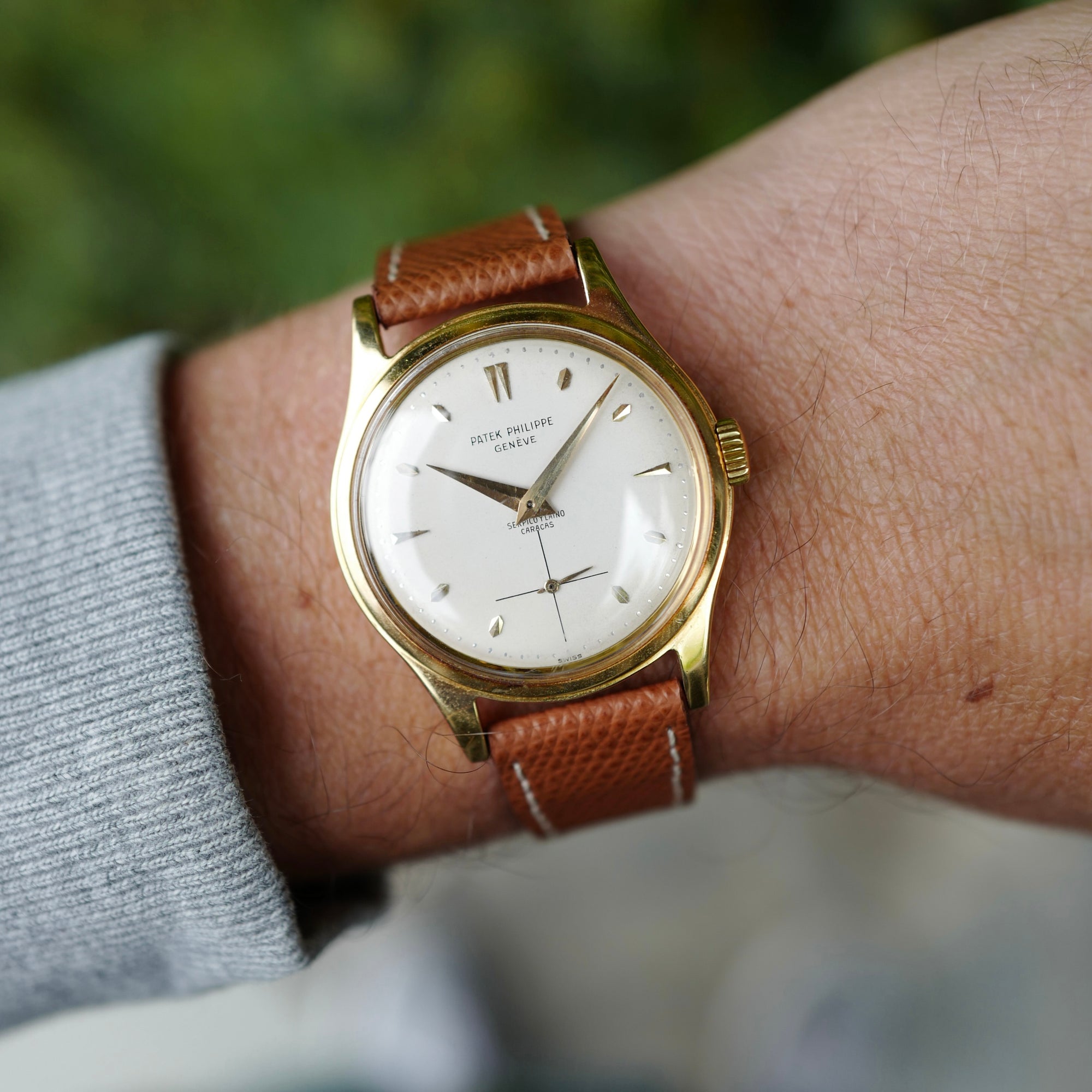 Patek Philippe Yellow Gold Calatrava Watch Ref. 2509, Retailed by Serpico y Laino