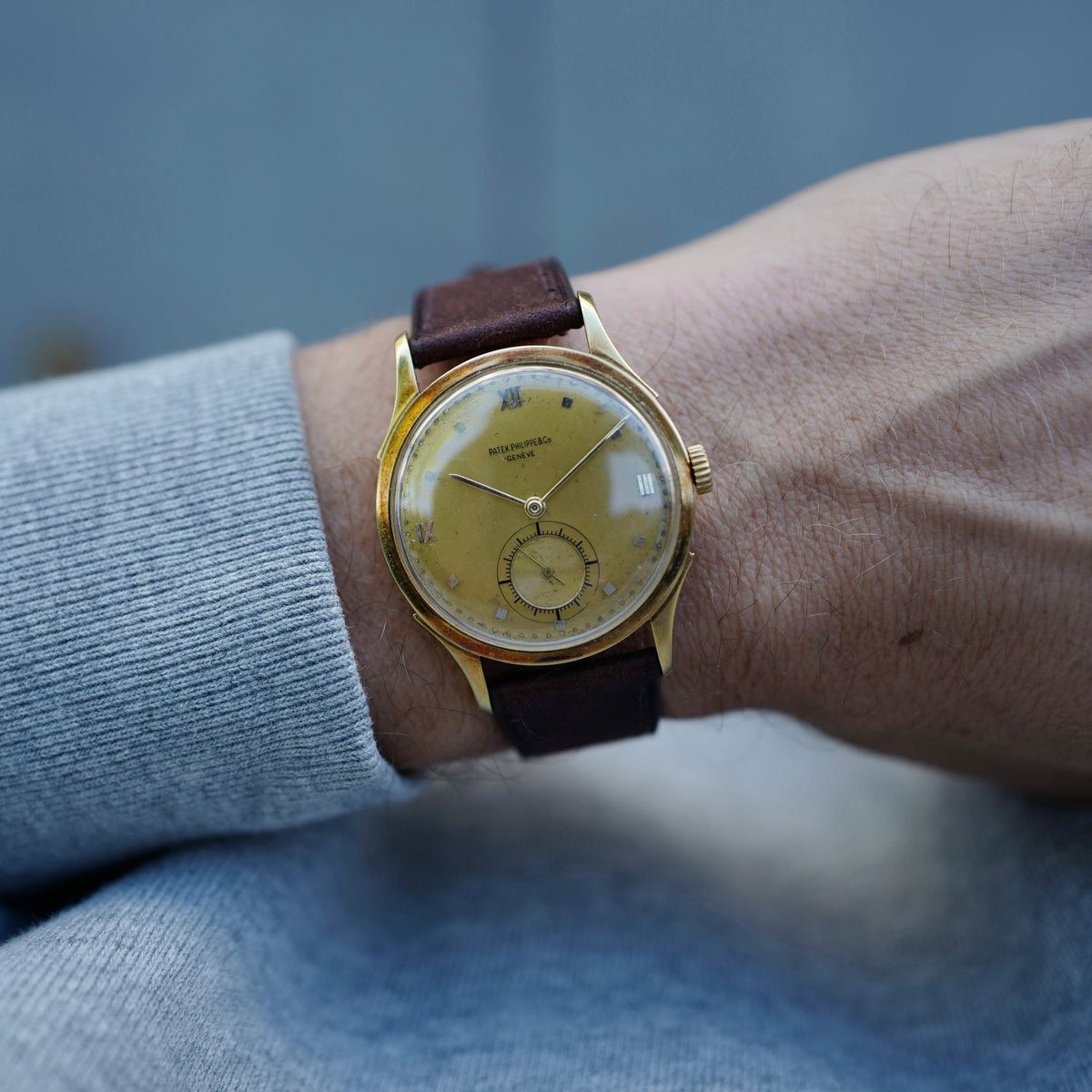 Patek Philippe Yellow Gold Calatrava Ref. 1589 with Dore Dial and Portuguese Hallmarks (New Arrival)