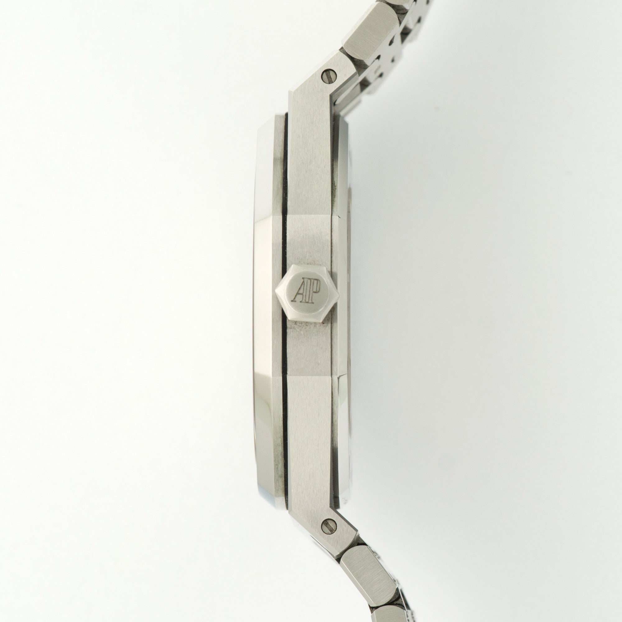 Audemars Piguet - Audemars Piguet Royal Oak Automatic Watch Ref. 15400 - The Keystone Watches