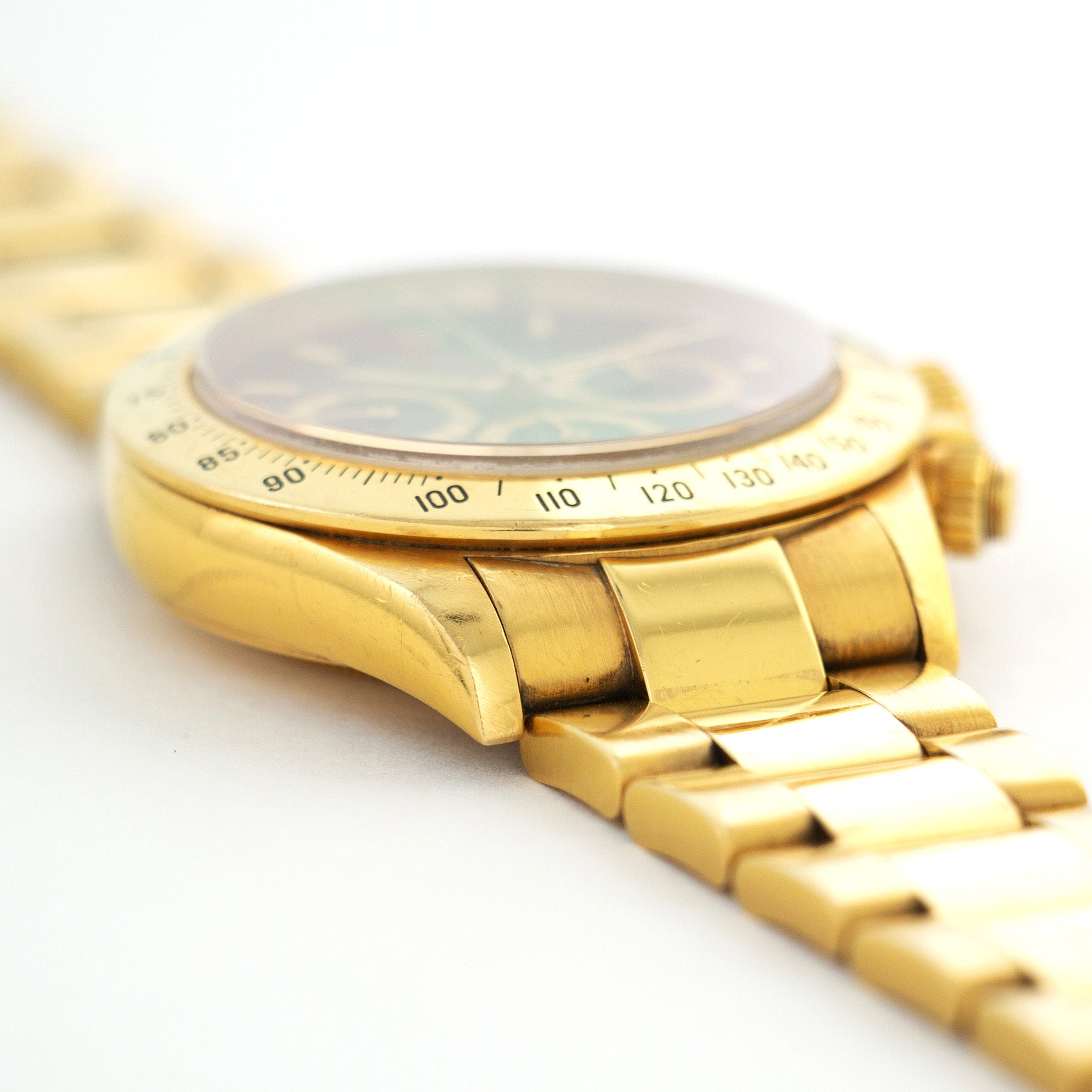 Rolex - Rolex Yellow Gold Cosmograph R-Series Floating Daytona Watch Ref. 16528 - The Keystone Watches