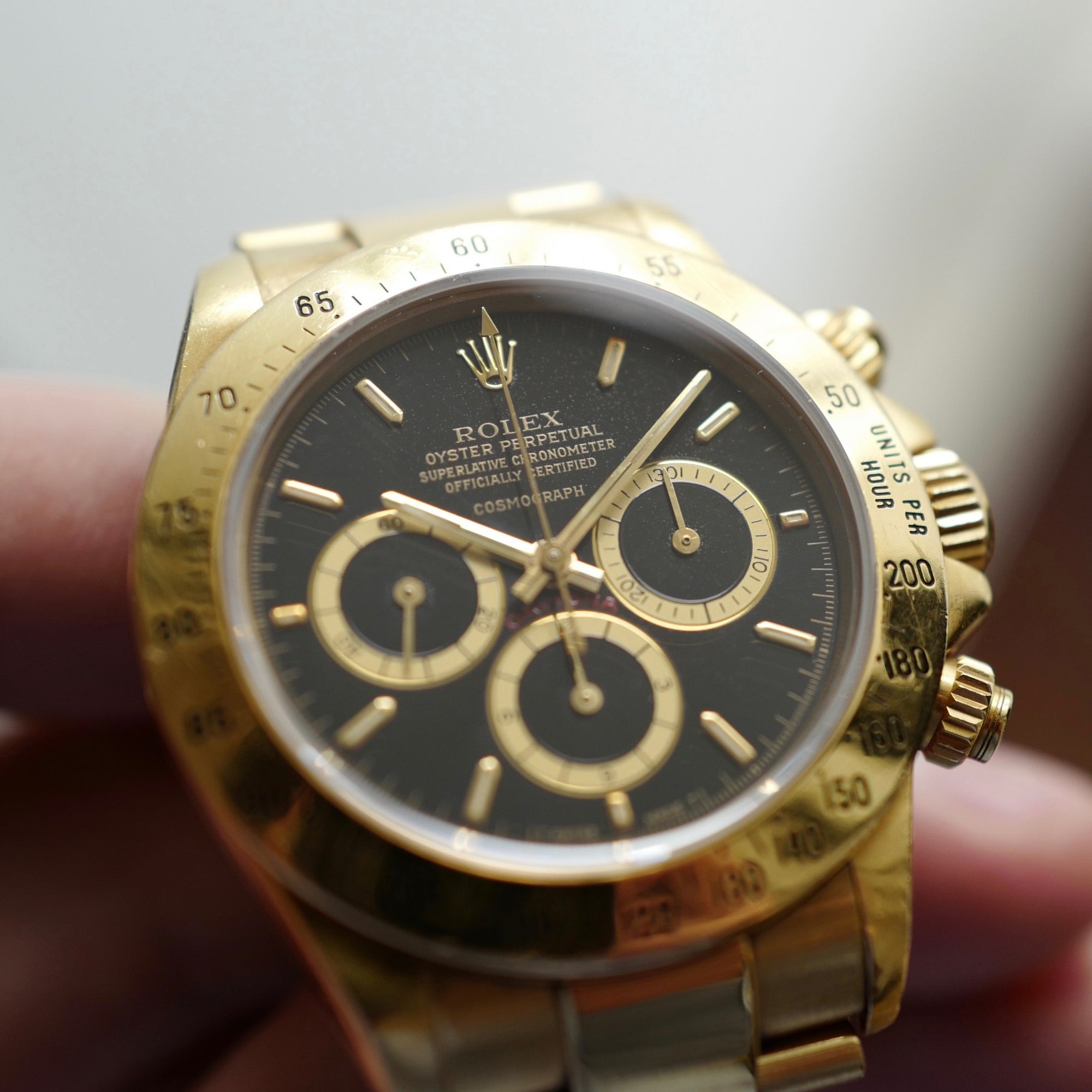 Rolex - Rolex Yellow Gold Cosmograph R-Series Floating Daytona Watch Ref. 16528 - The Keystone Watches