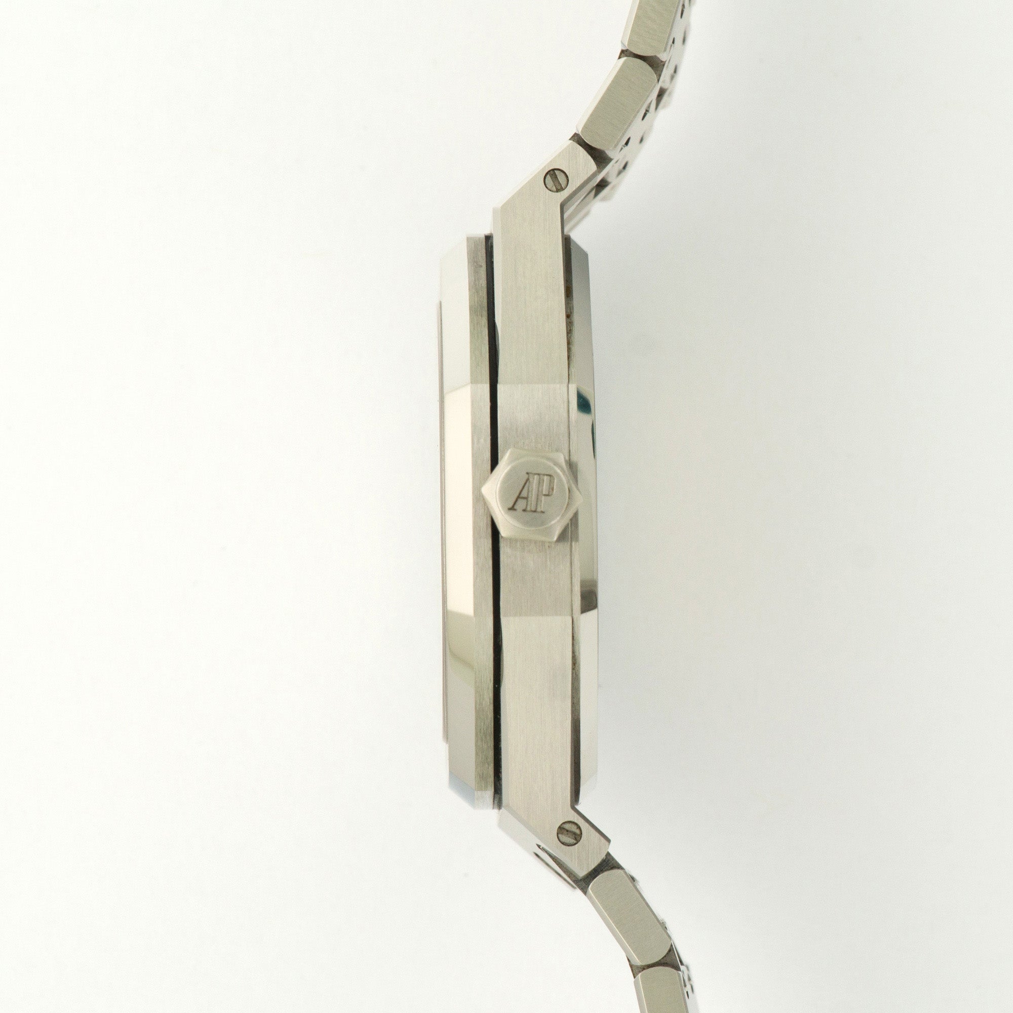 Audemars Piguet - Audemars Piguet Royal Oak Watch Ref. 15450 - The Keystone Watches