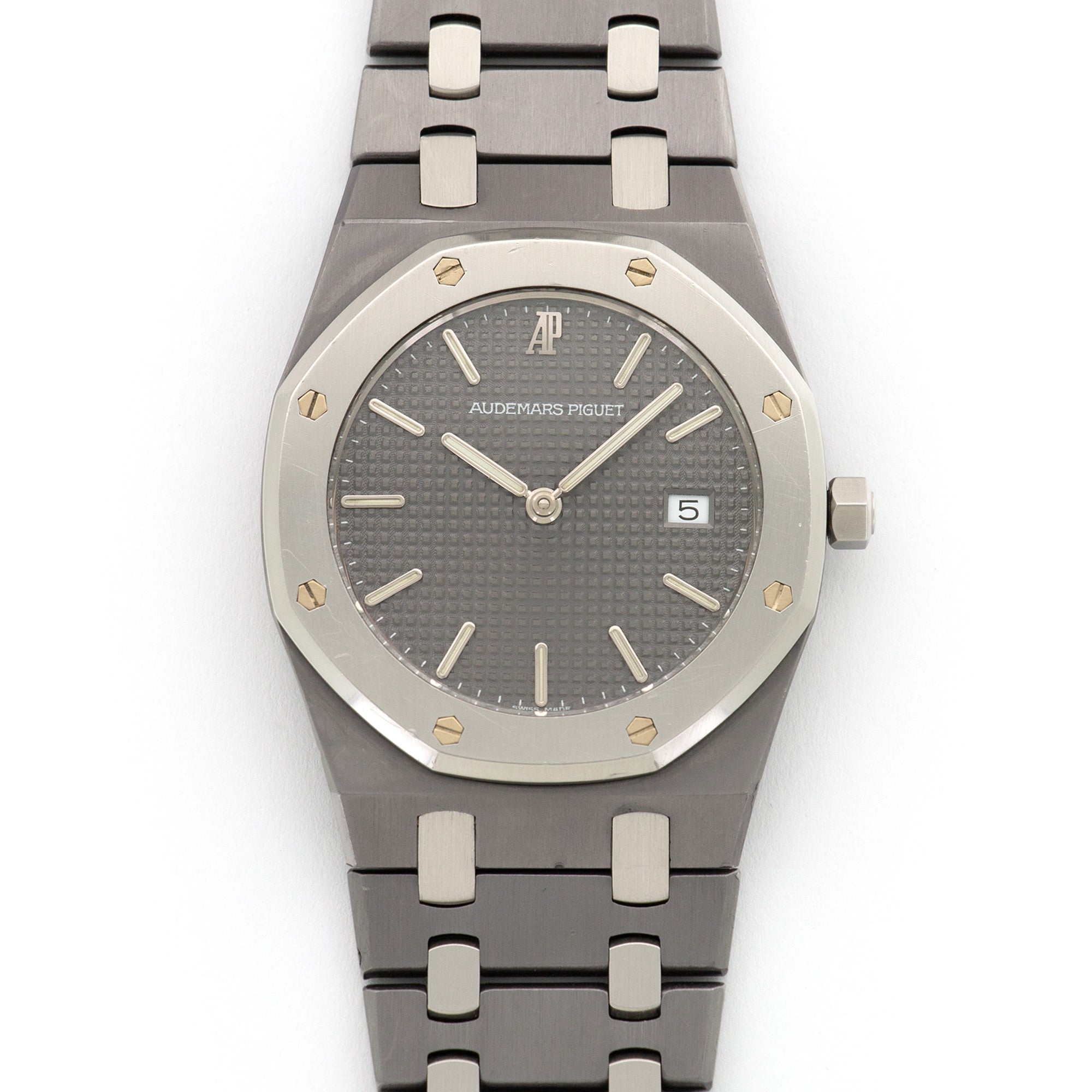 Audemars Piguet vỏ đồng hồ từ Tantalum