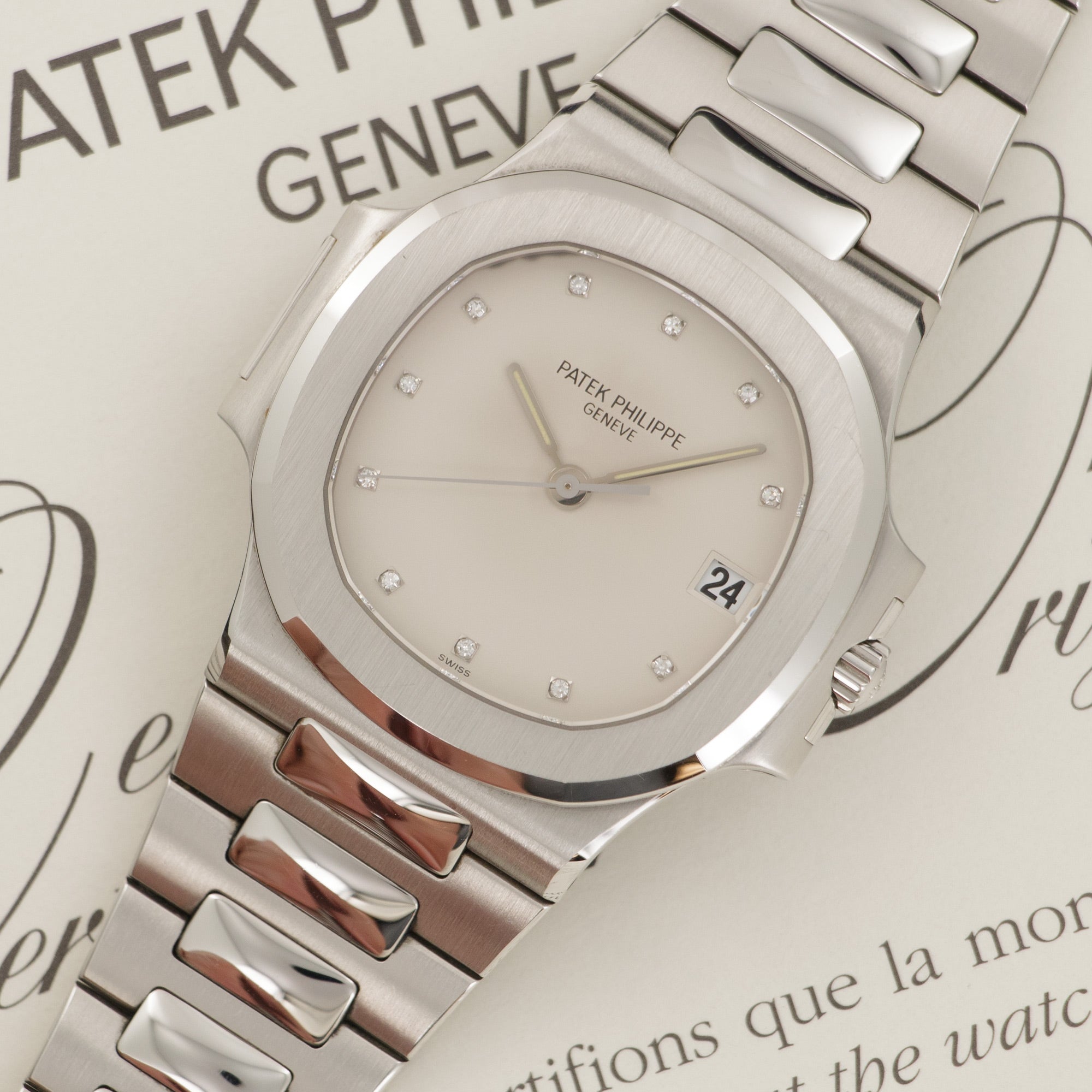 Patek Philippe - Patek Philippe Stainless Steel Nautilus ref 3800 - The Keystone Watches