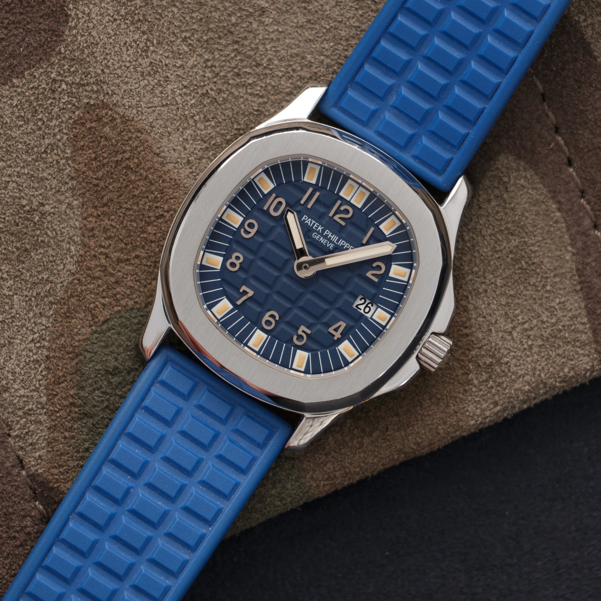 Patek Philippe - Patek Philippe Steel Aquanaut Blue Watch Ref. 4960, Made for the Japanese Market - The Keystone Watches