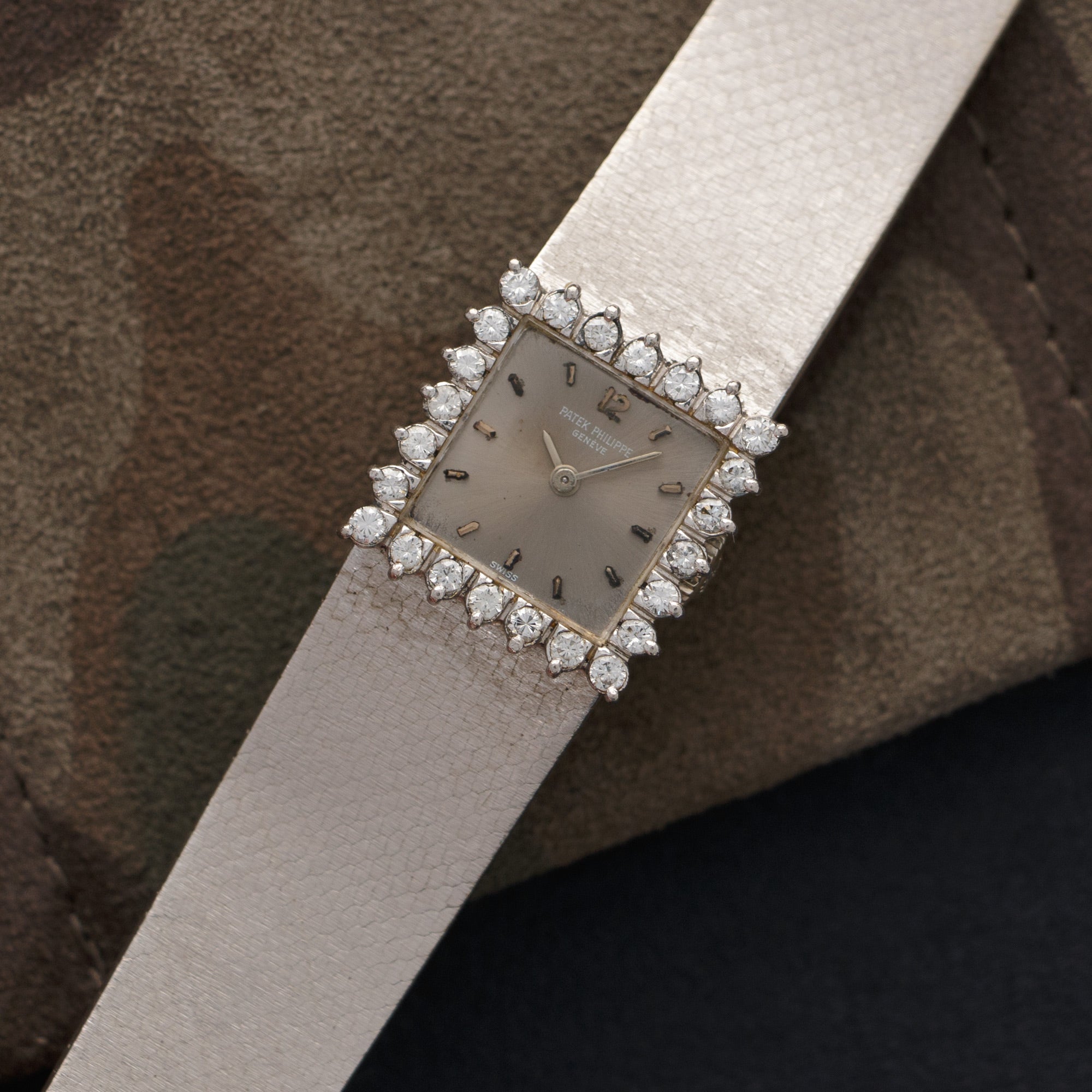 Patek Philippe - Patek Philippe White Gold Diamond Bezel ladies Watch Ref. 3285/49 - The Keystone Watches
