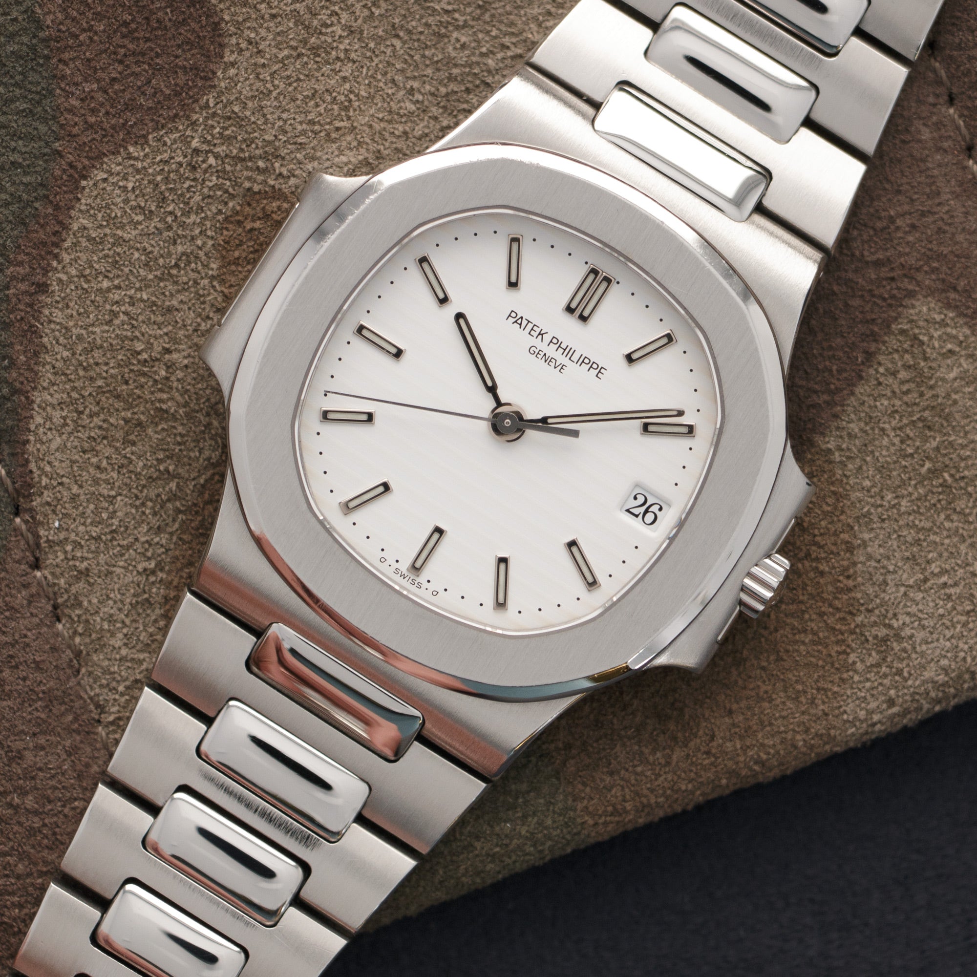 Patek Philippe - Patek Philippe Nautilus Automatic Watch Ref. 3800 - The Keystone Watches