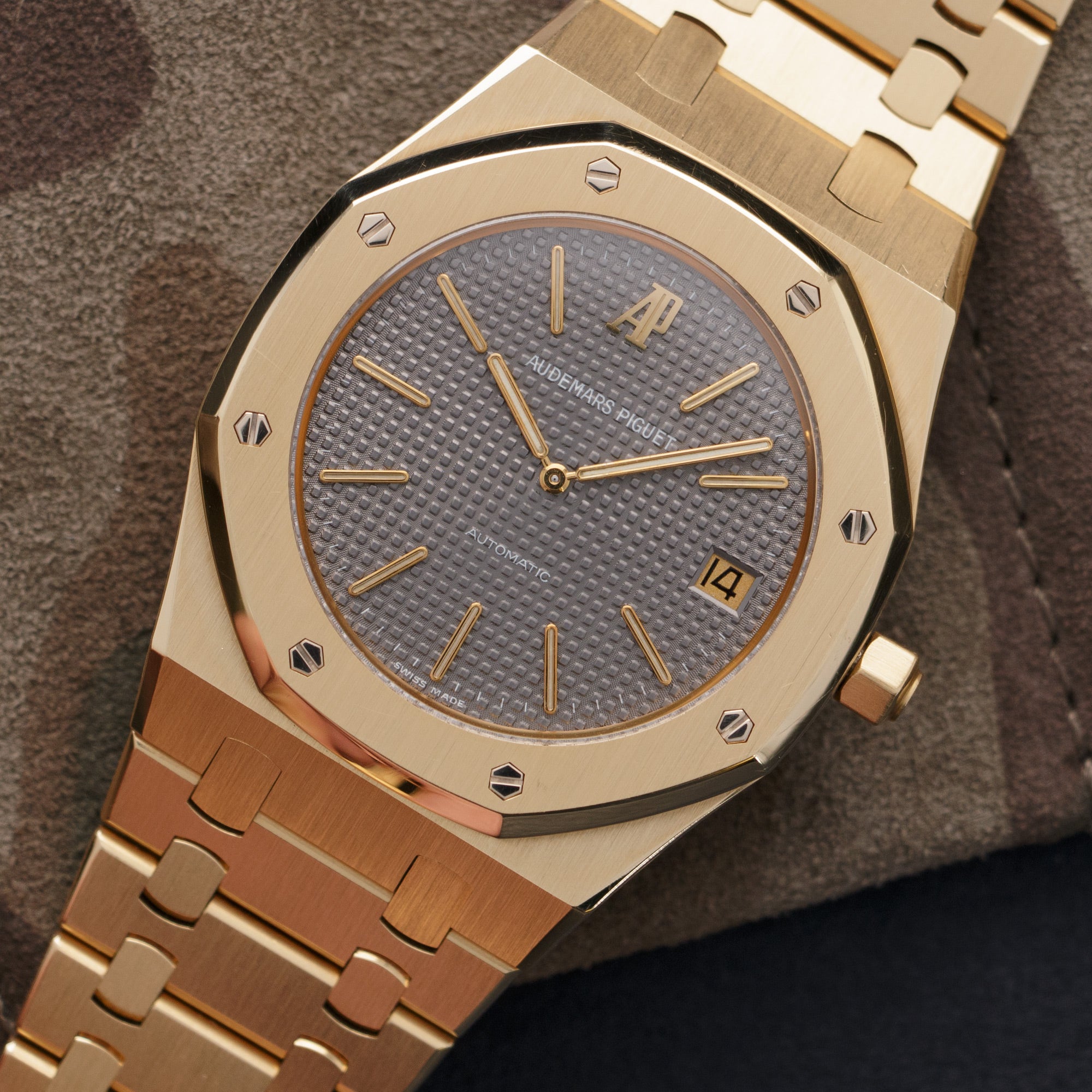 Audemars Piguet - Audemars Piguet Yellow Gold Jumbo Royal Oak Anniversary Watch Ref. 14802 - The Keystone Watches