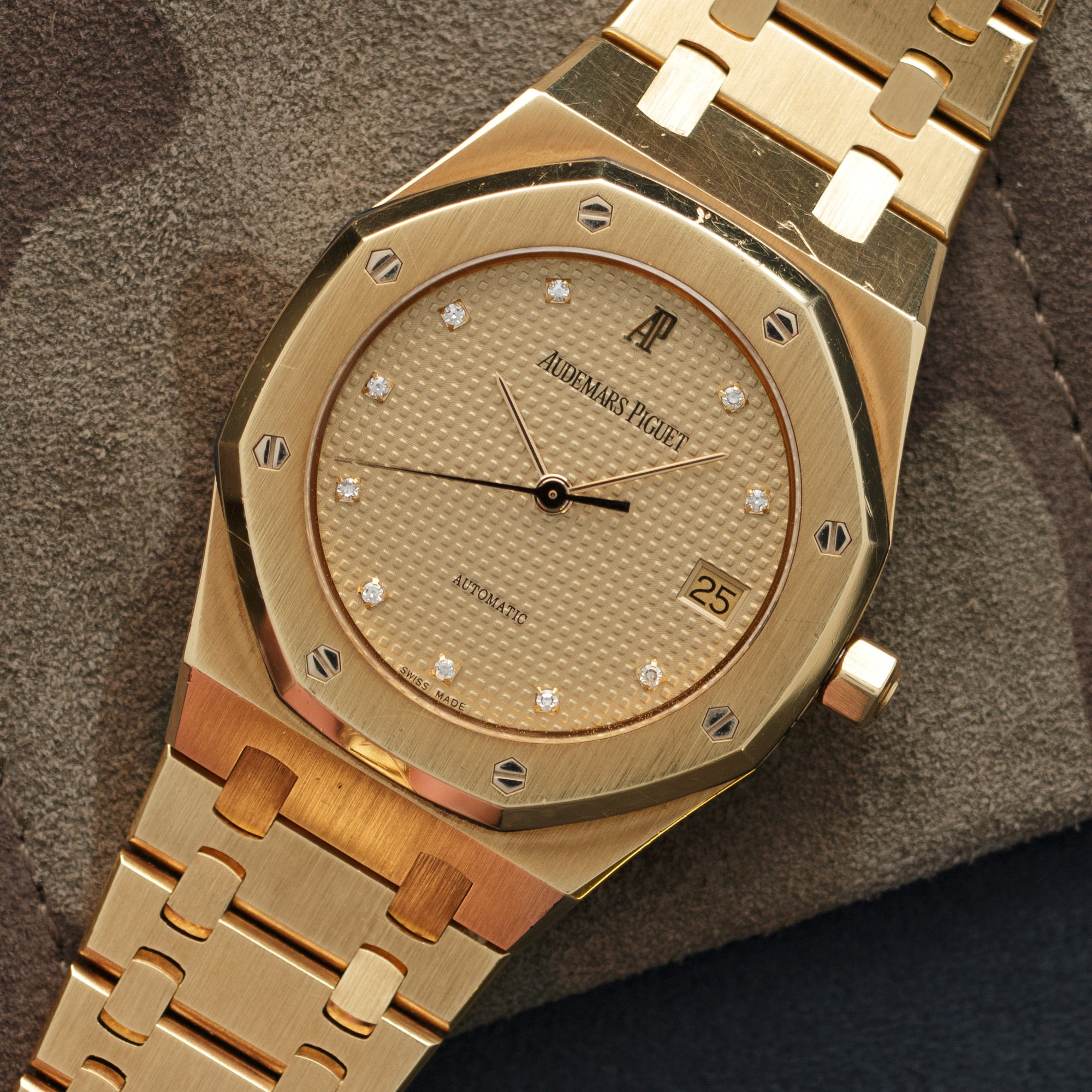 Audemars Piguet - Audemars Piguet Yellow Gold Royal Oak Diamond Watch Ref. 15000 - The Keystone Watches