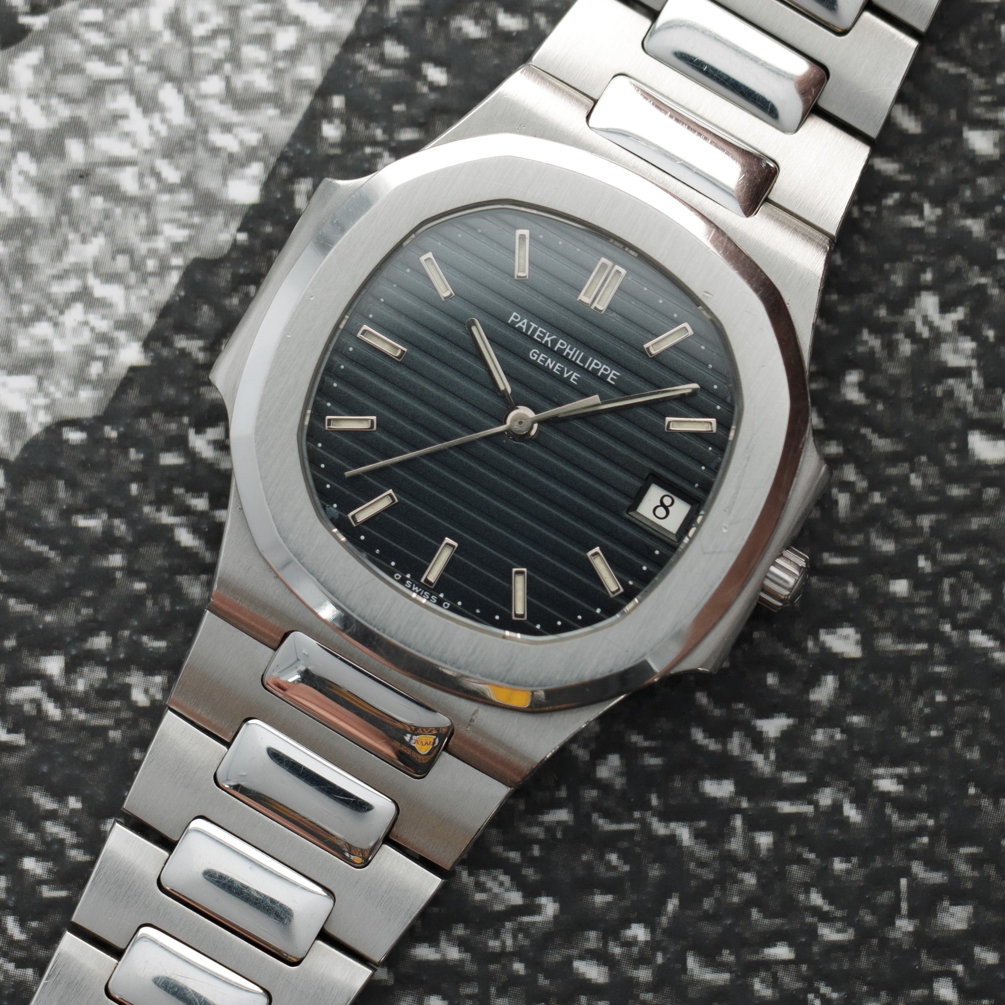 Patek Philippe - Patek Philippe Steel Midsize Nautilus Watch Ref. 3900 - The Keystone Watches