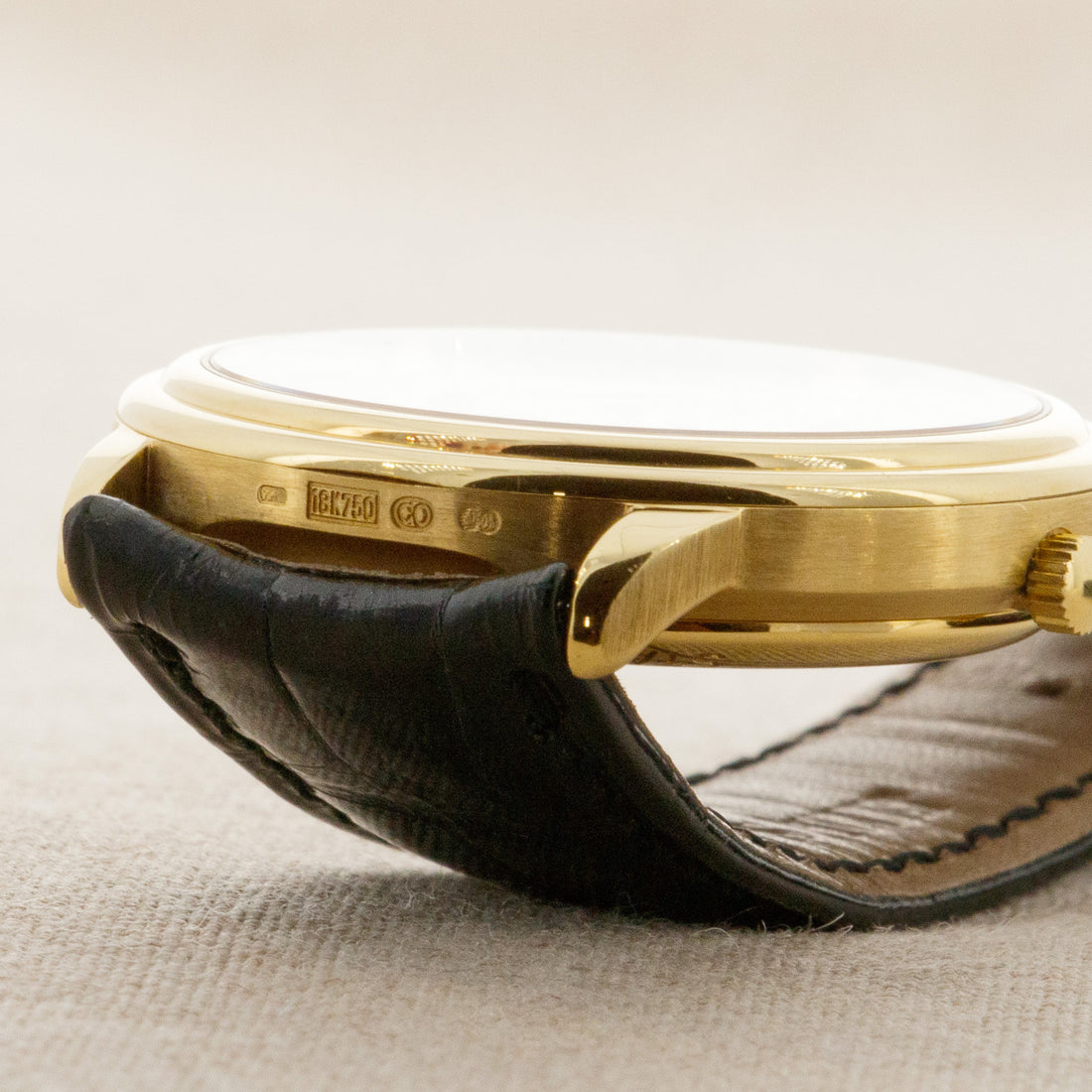 Audemars Piguet Yellow Gold Star Wheel Engraved Dial Ref. 25720