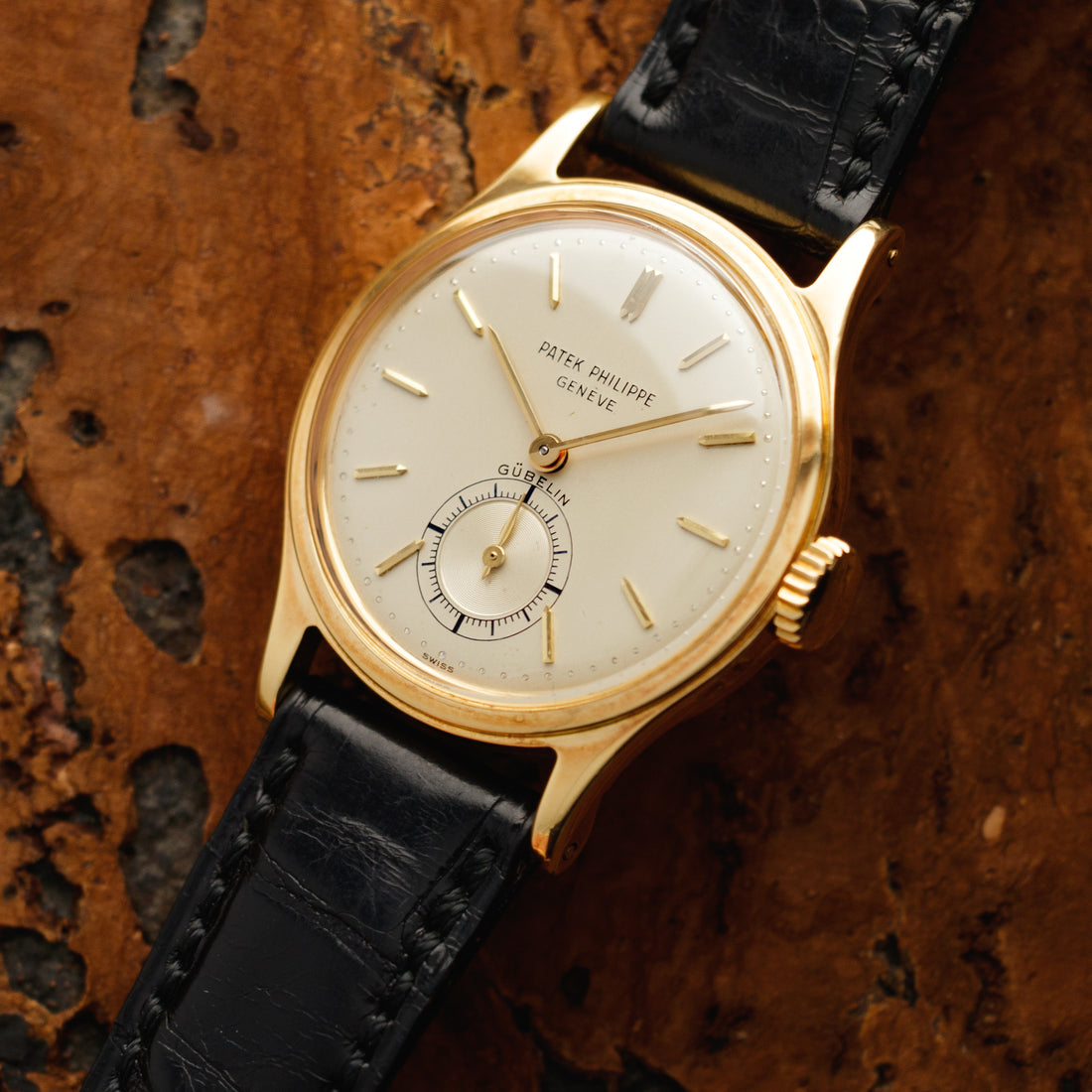 Patek Philippe Yellow Gold Calatrava Ref. 2451, Retailed by Gubelin
