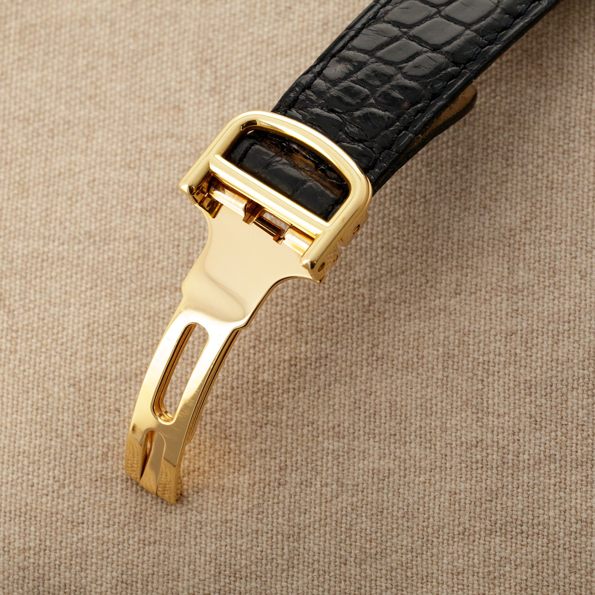 Cartier - Cartier Yellow Gold Santos Dumont Ref. 1576 - The Keystone Watches