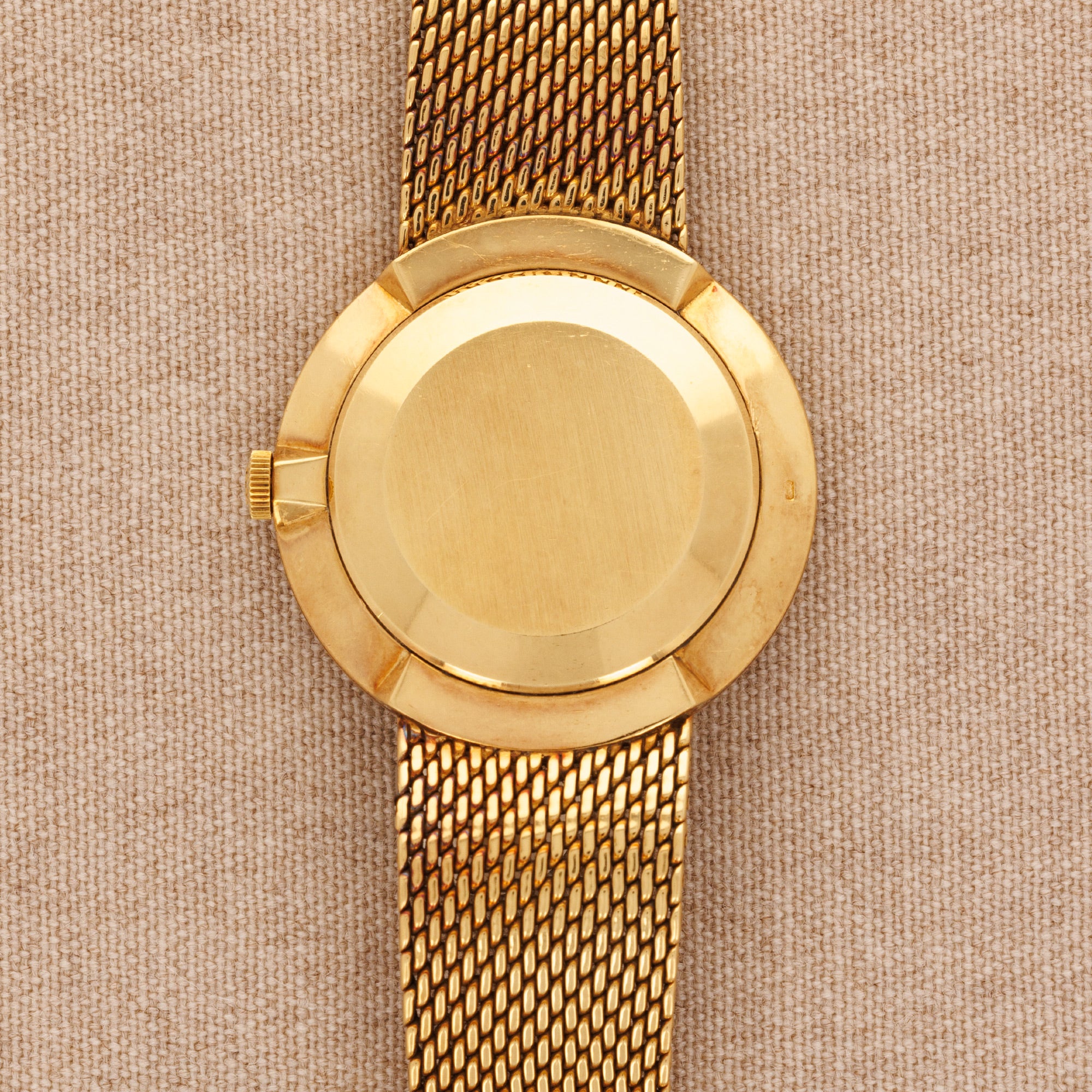 Patek Philippe - Patek Philippe Yellow Gold Calatrava Ref. 3562 - The Keystone Watches