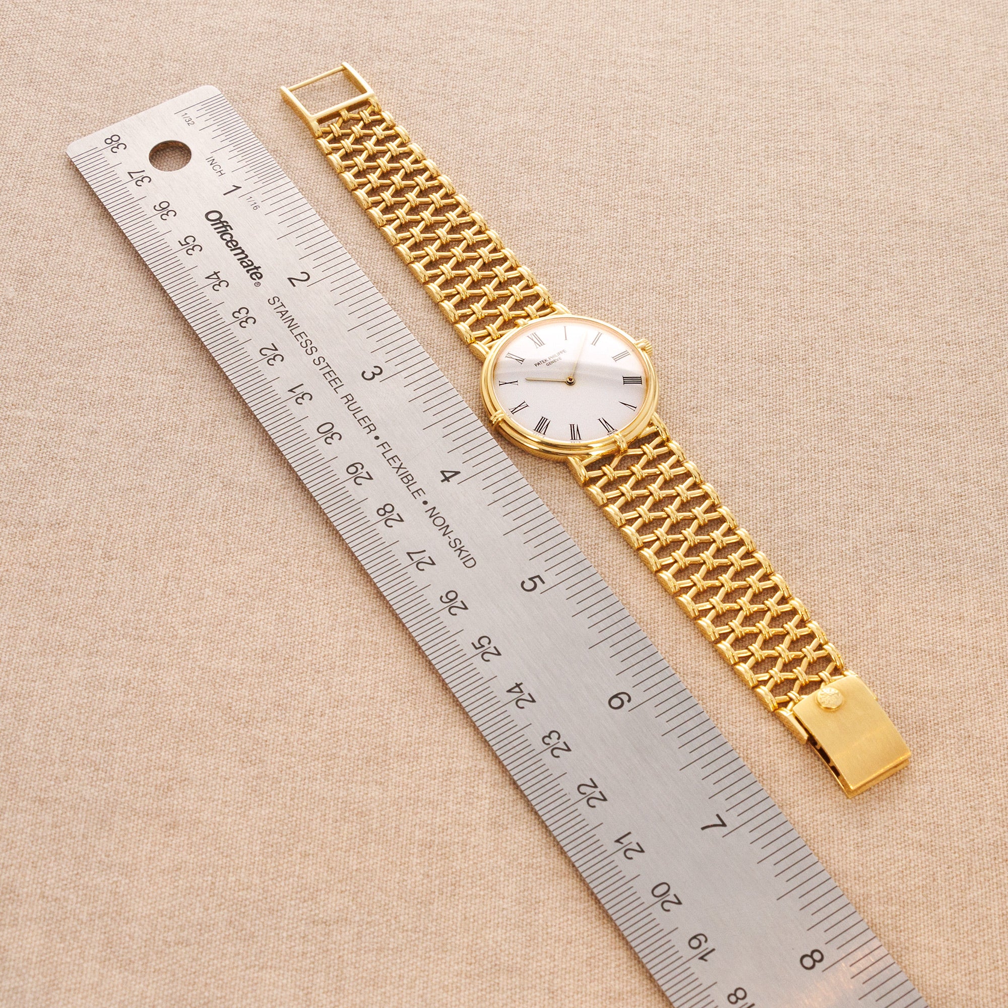 Patek Philippe - Patek Philippe Yellow Gold Calatrava Ref. 3821 - The Keystone Watches