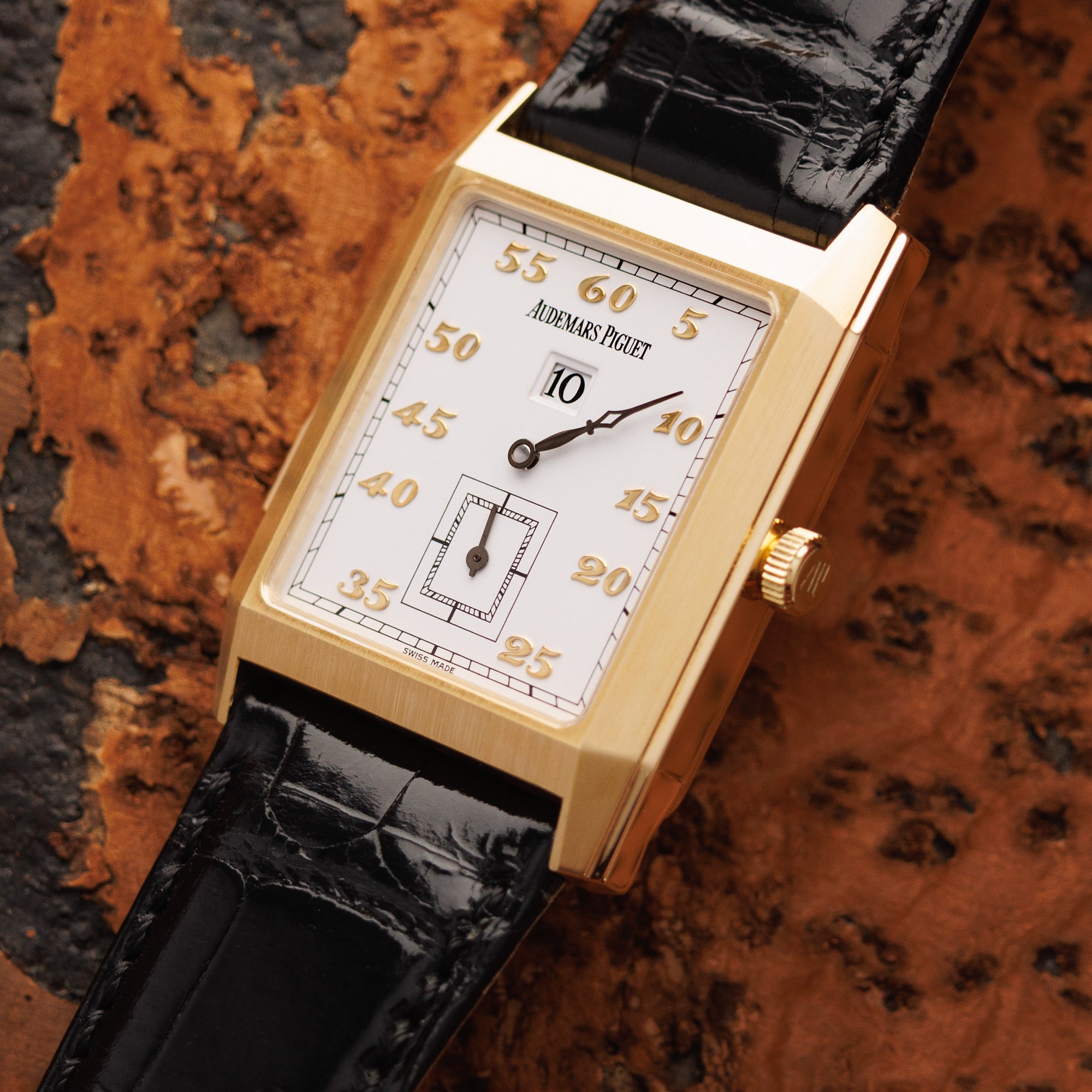 Audemars Piguet - Audemars Piguet Yellow Gold Minute Repeater Ref. 25723 - The Keystone Watches