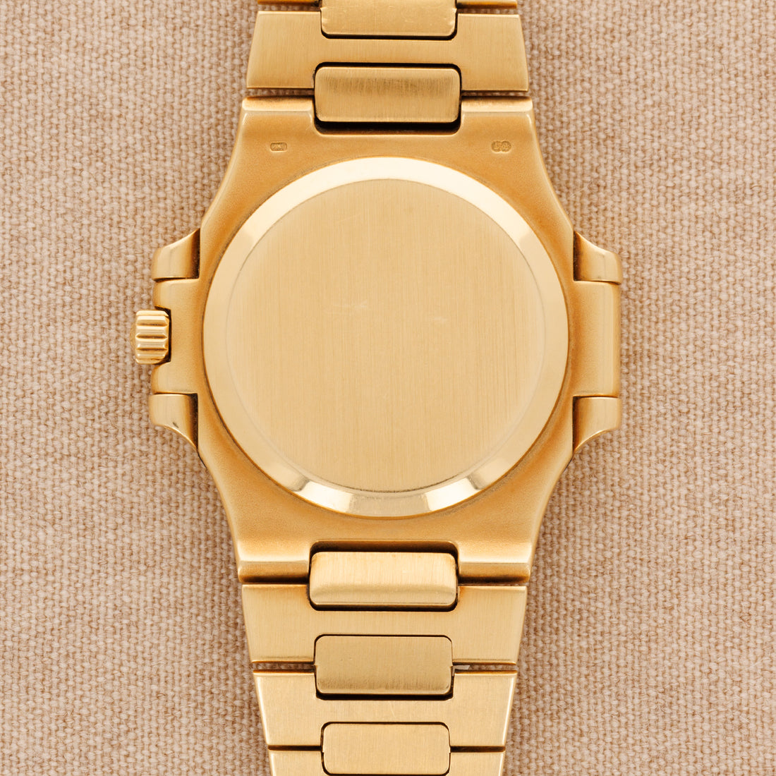 Patek Philippe Yellow Gold Nautilus Ref. 3800 Retailed by Gubelin