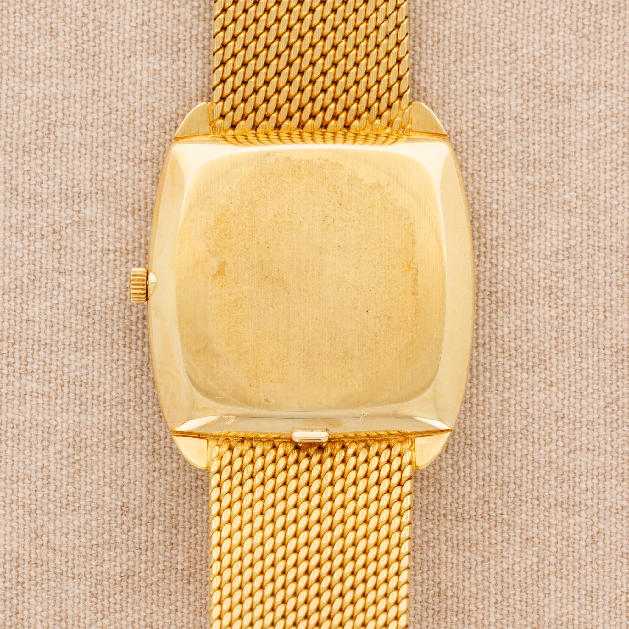 Vacheron Constantin - Vacheron Constantin Yellow Gold Bracelet Watch Ref. 44003 with Factory Diamond and Onyx Dial - The Keystone Watches