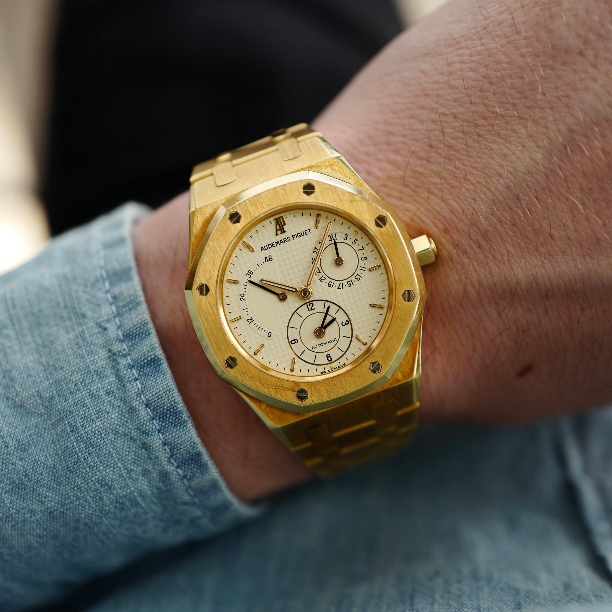 Audemars Piguet - Audemars Piguet Yellow Gold Royal Oak Ref. 25730 with Cream Dial - The Keystone Watches