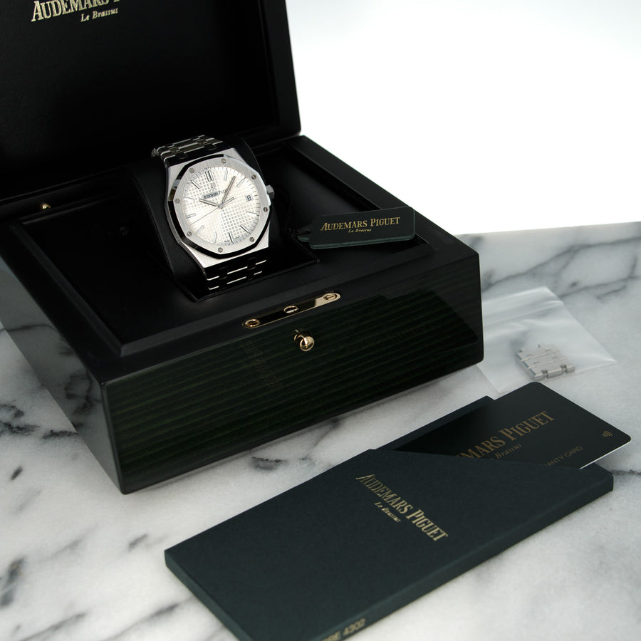 Audemars Piguet Royal Oak Automatic Watch Ref. 15500