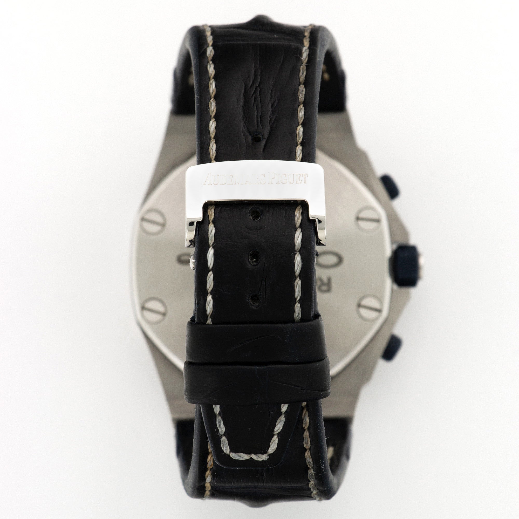 Audemars Piguet - Audemars Piguet Royal Oak Offshore Navy Watch Ref. 26170 - The Keystone Watches
