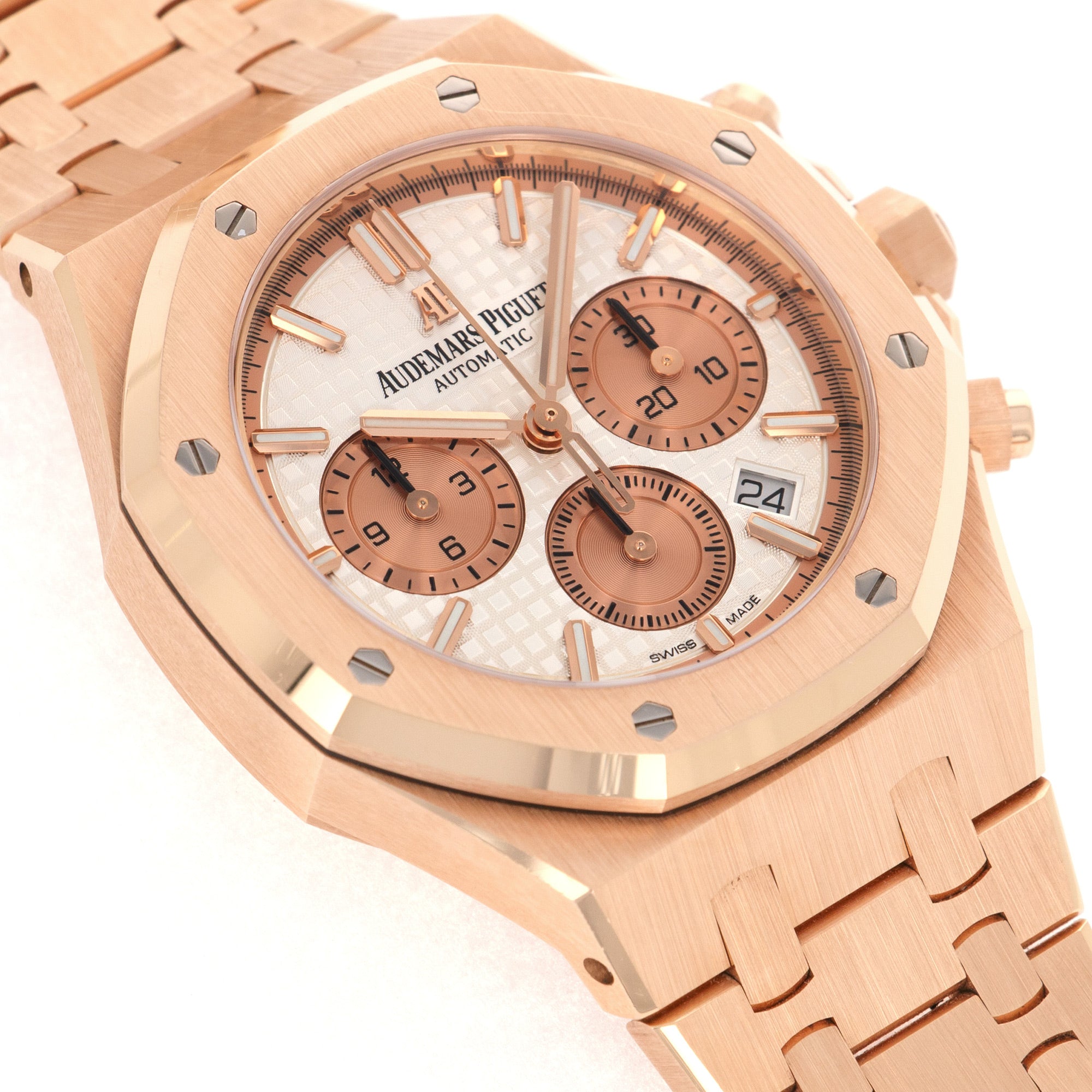 Audemars Piguet Royal Oak Chrono 26315OR.OO.1256 18k RG  Excellent Overall Condition, No Notable Signs of Wear Unisex 18k RG Silver 38 mm Automatic Current Rose Gold Original Warranty Card 