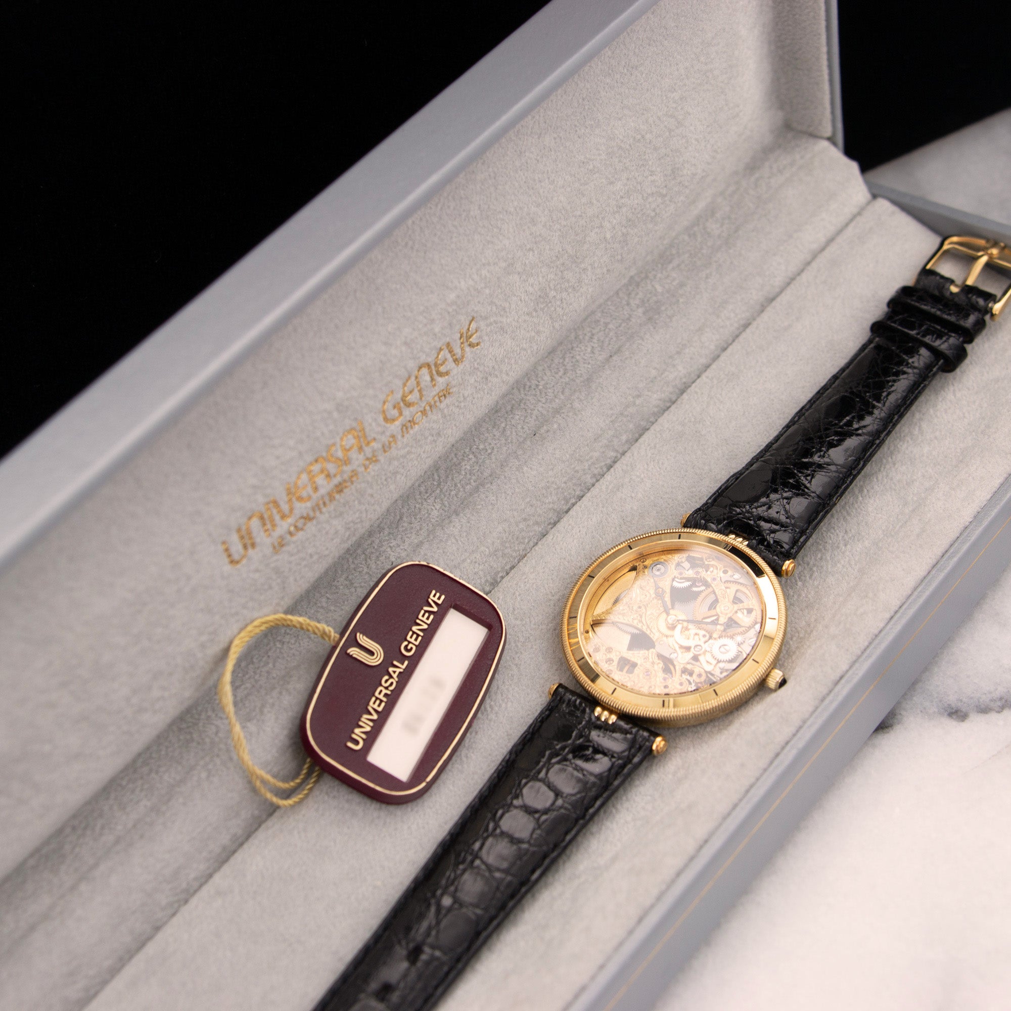 Universal Geneve Vintage N/A 18k YG