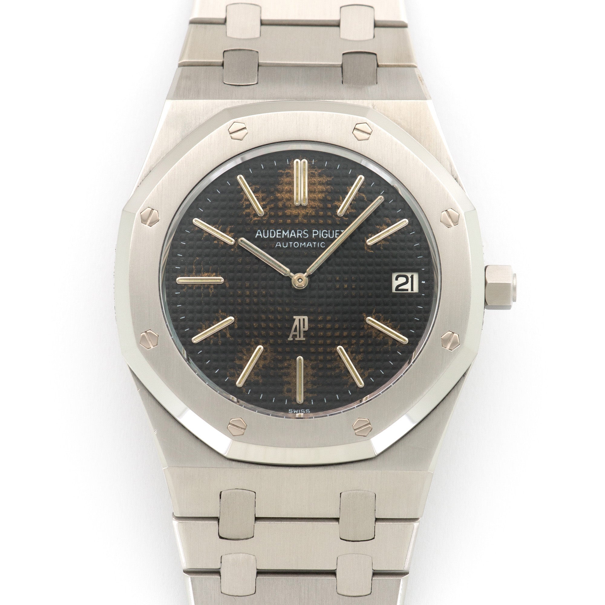 Audemars Piguet - Audemars Piguet B-Series Royal Oak Jumbo Watch Ref. 5402 in Exceptional Condition - The Keystone Watches