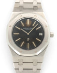 Audemars Piguet - Audemars Piguet B-Series Royal Oak Jumbo Watch Ref. 5402 in Exceptional Condition - The Keystone Watches